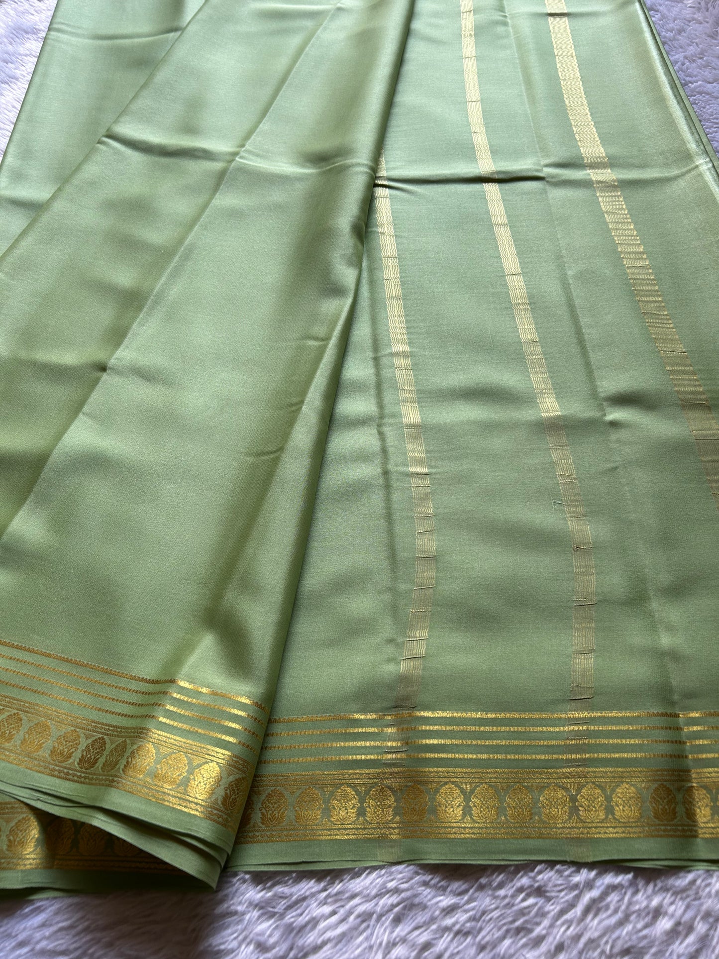 Kalasha : Solid Light pista green