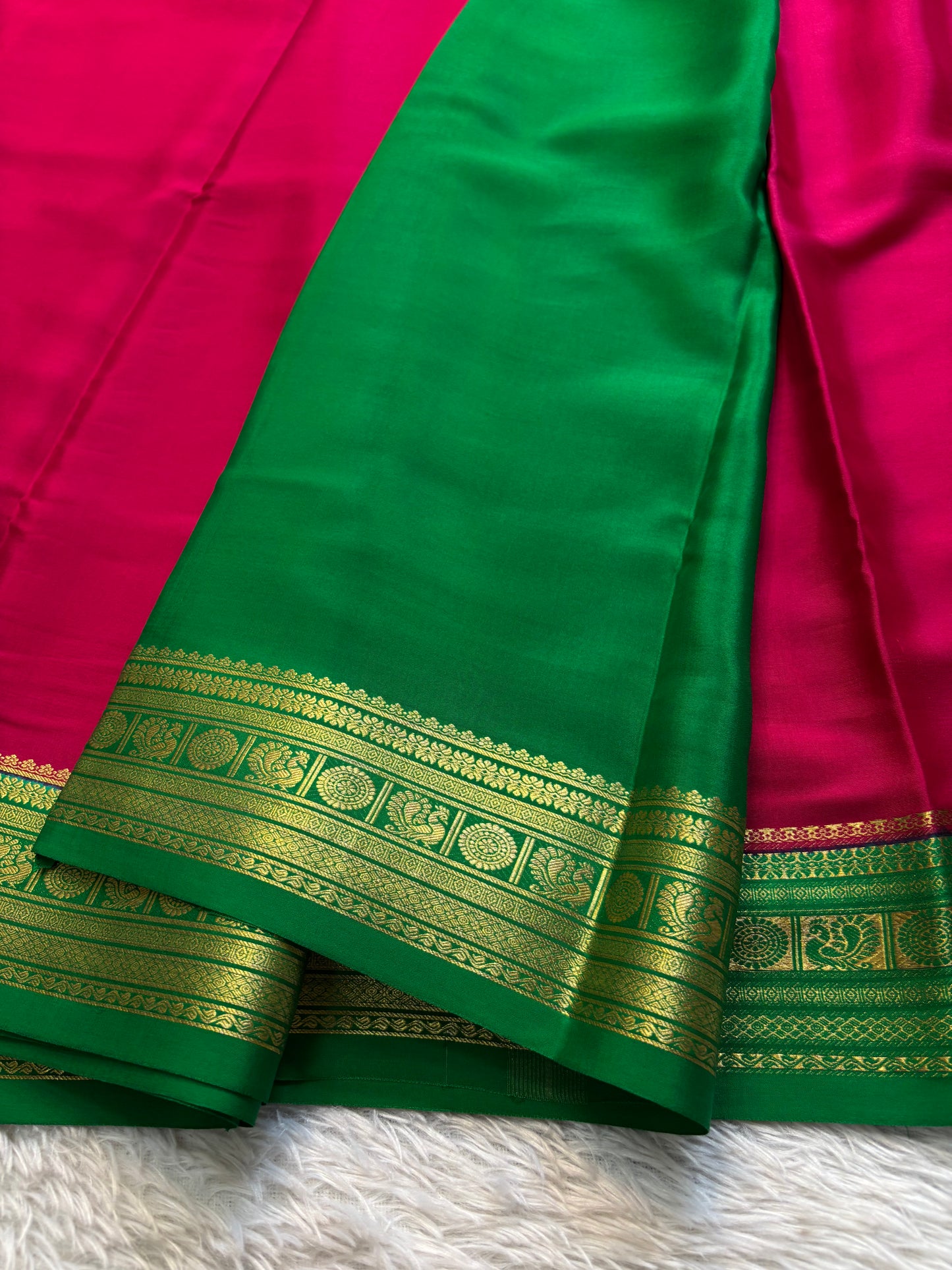 Shubha (2D) : Pink-green