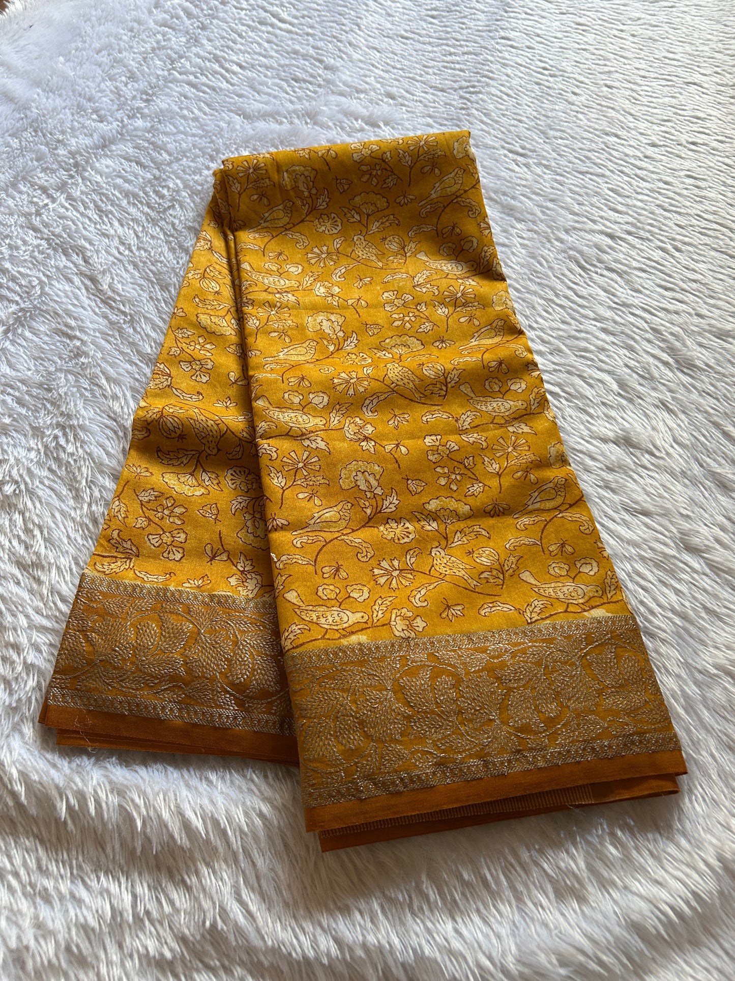 Sarala (2D) : Yellow-mustard