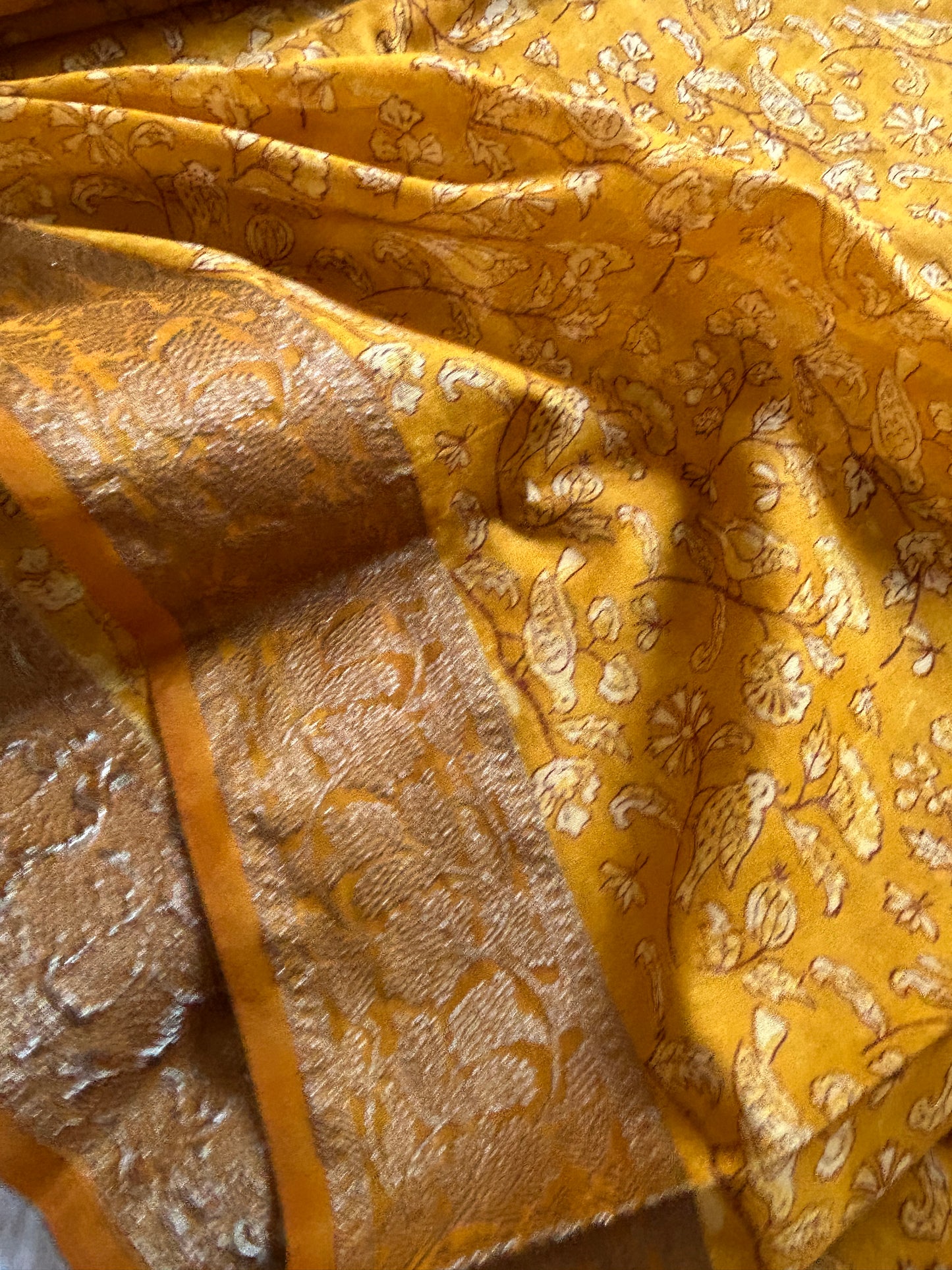 Sarala (2D) : Yellow-mustard
