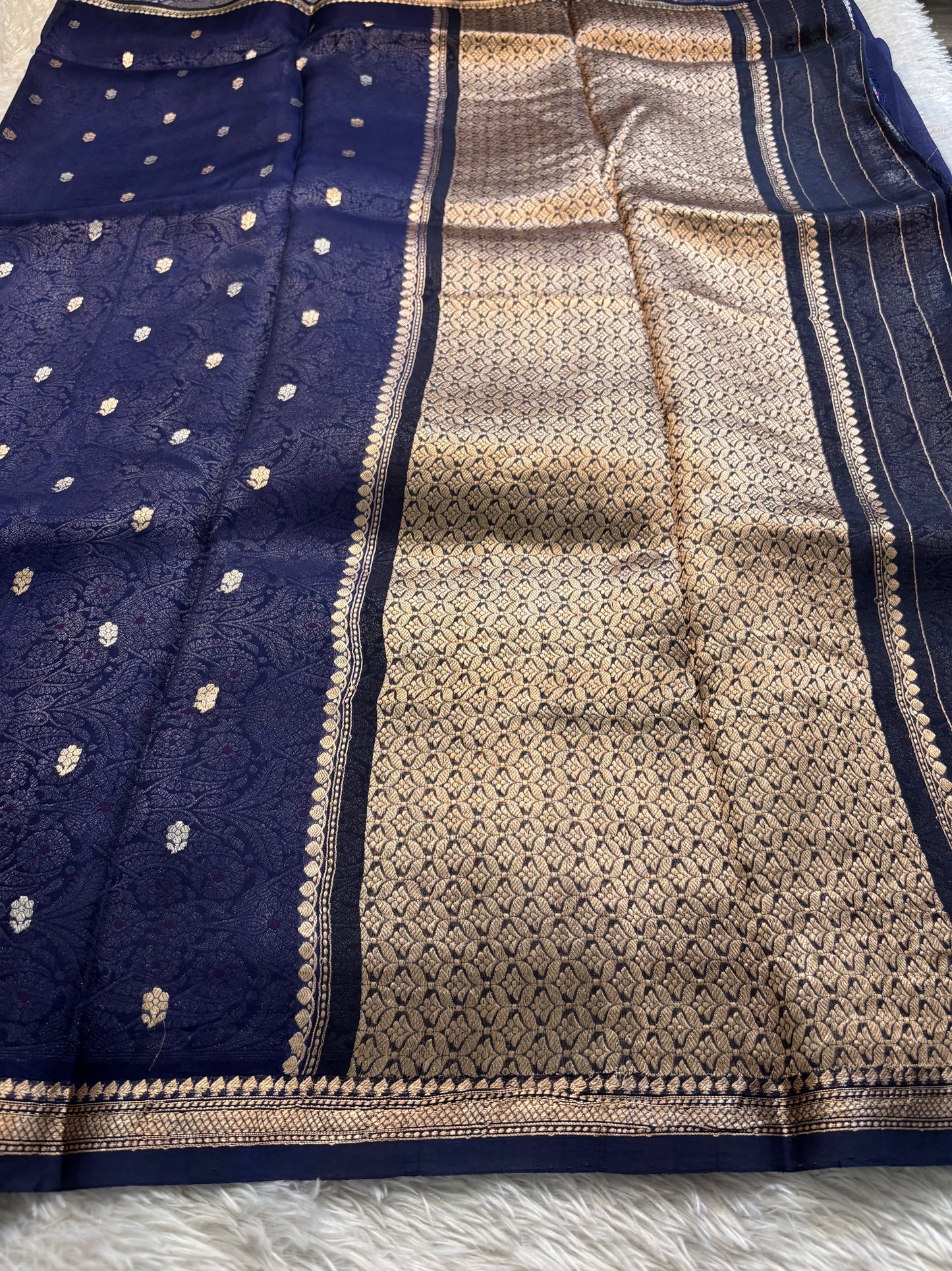 Ishani : Solid Deep blue