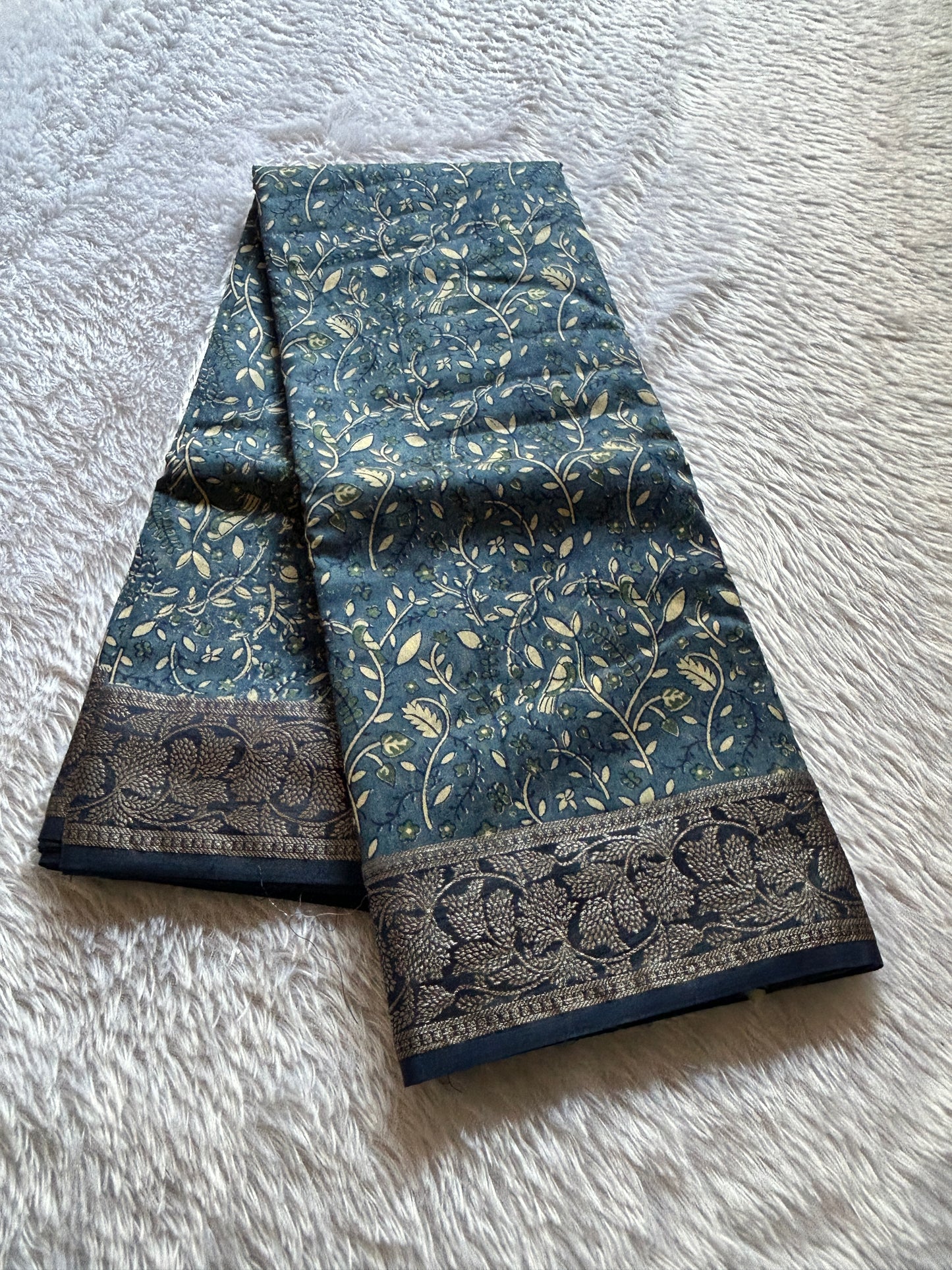 Sarala (2D) : Blue grey-dark teal