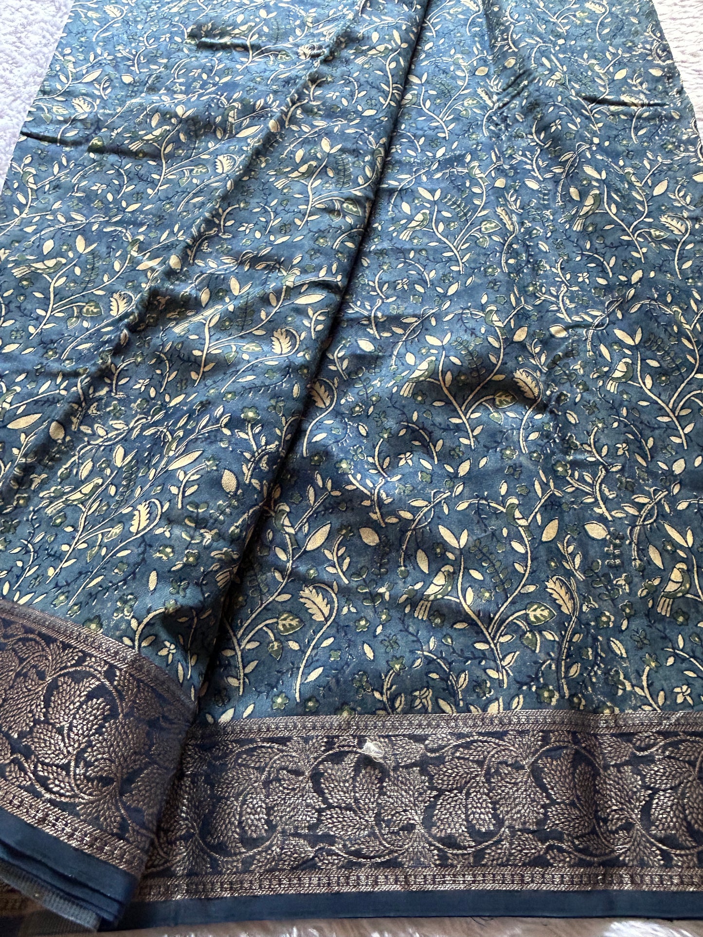 Sarala (2D) : Blue grey-dark teal