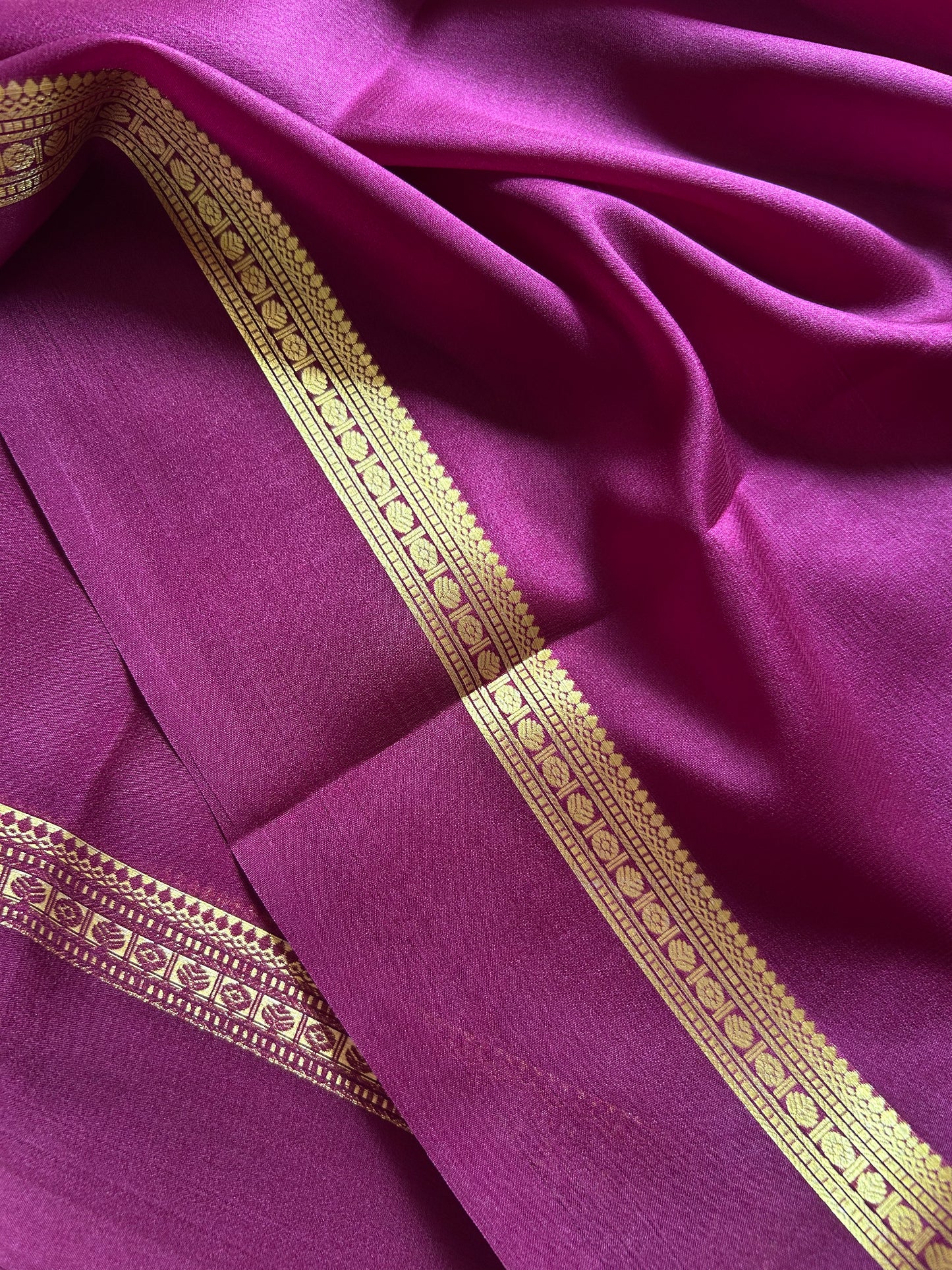 Shambhavi : Solid Wine