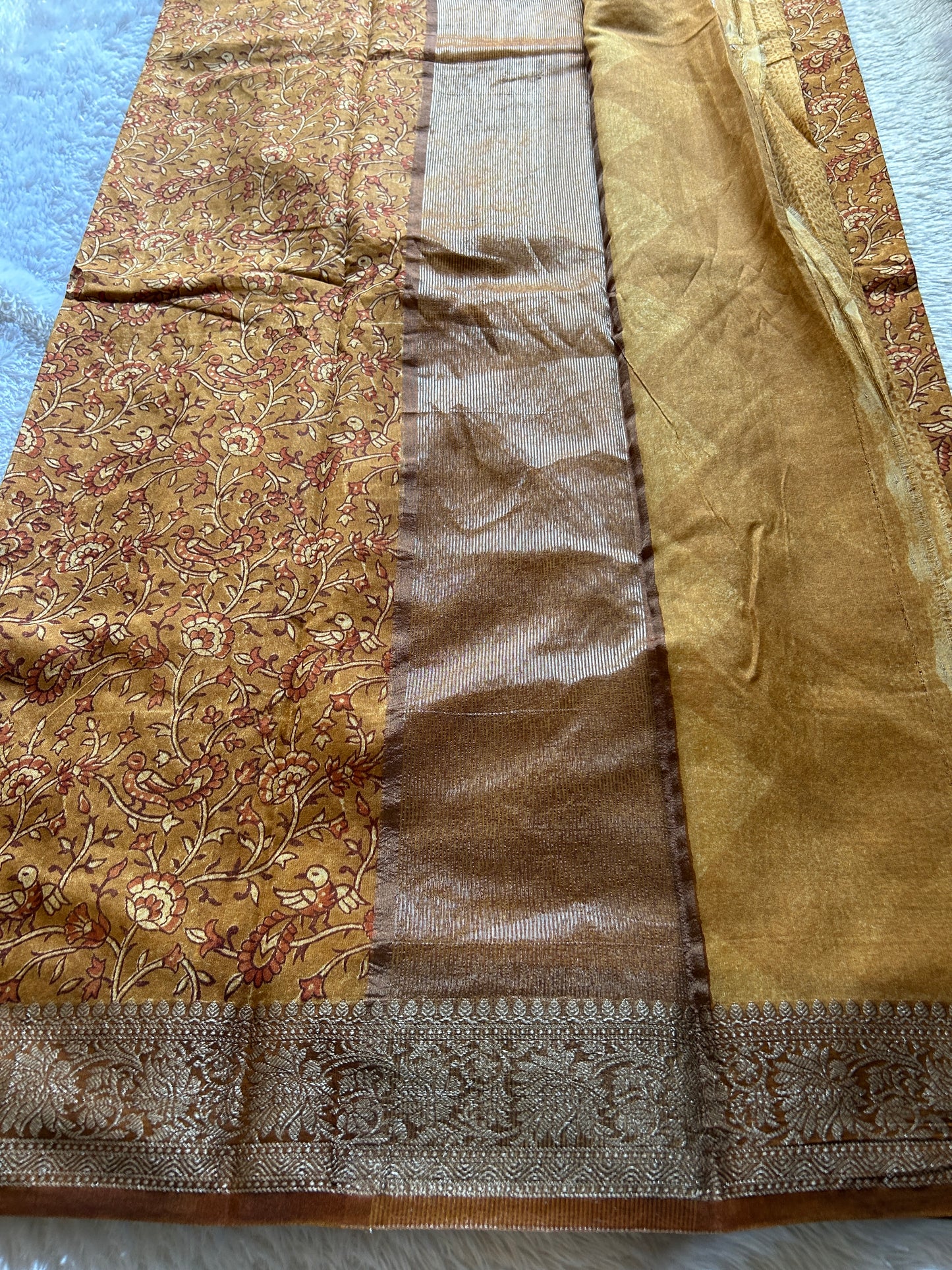 Sarala (2D) : Golden yellow-mustard