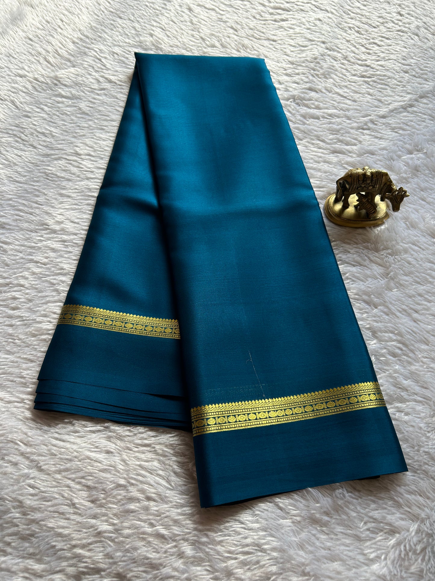Shambhavi : Solid Electric blue
