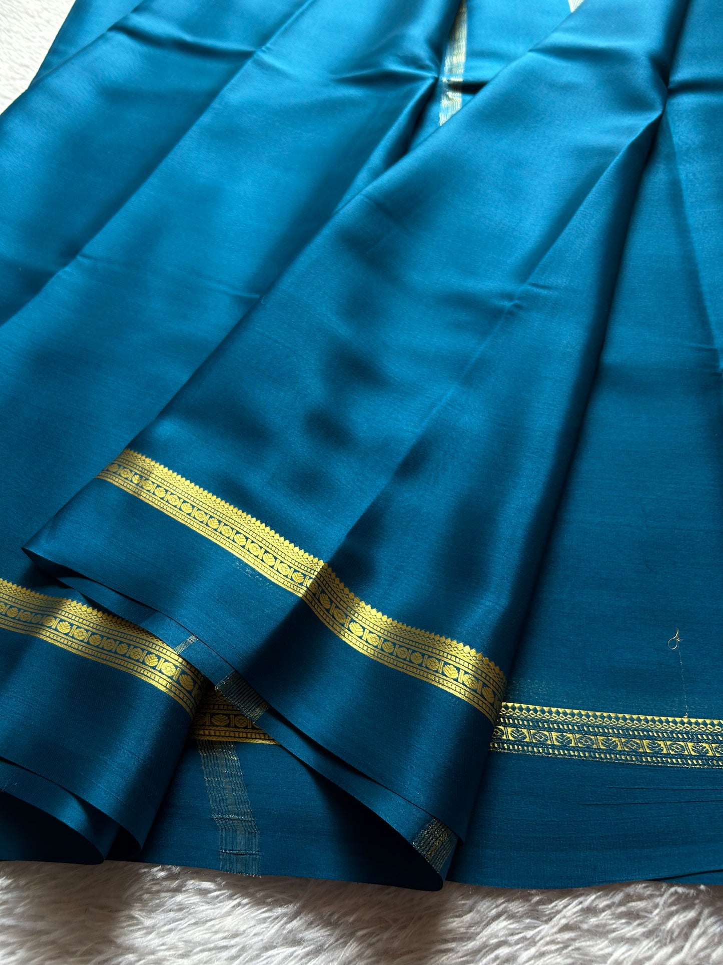 Shambhavi : Solid Electric blue