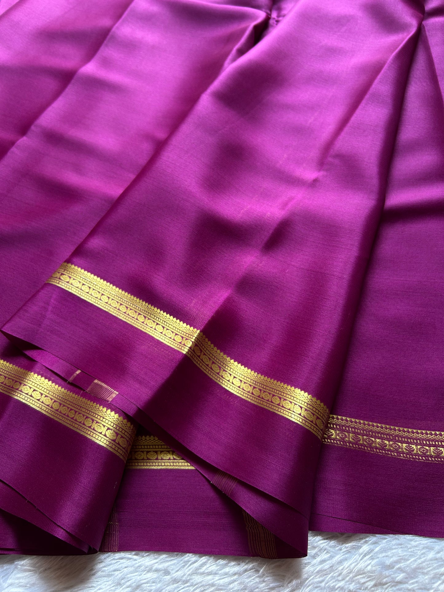 Shambhavi : Solid Magenta