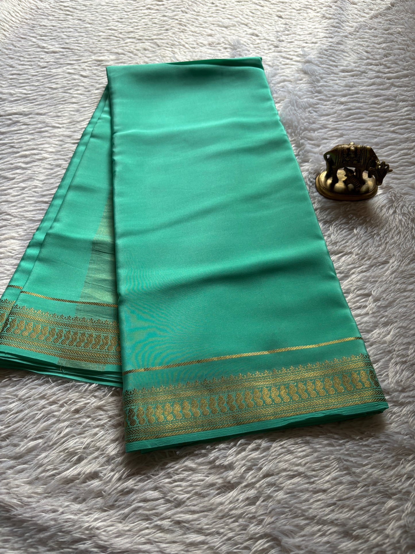 Mayuri : Solid Sea green