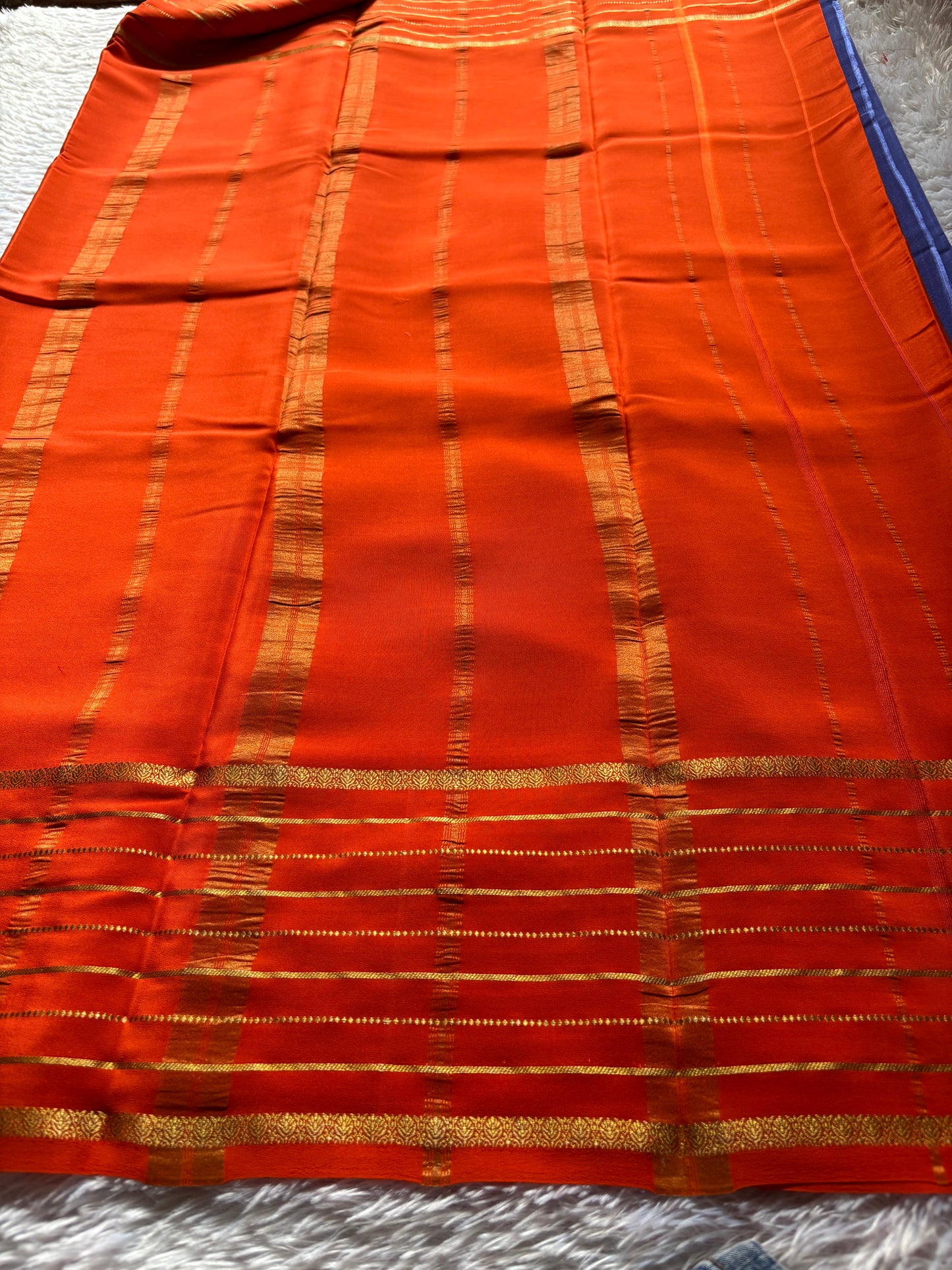 Navami (2D) : Purplish blue-dark orange