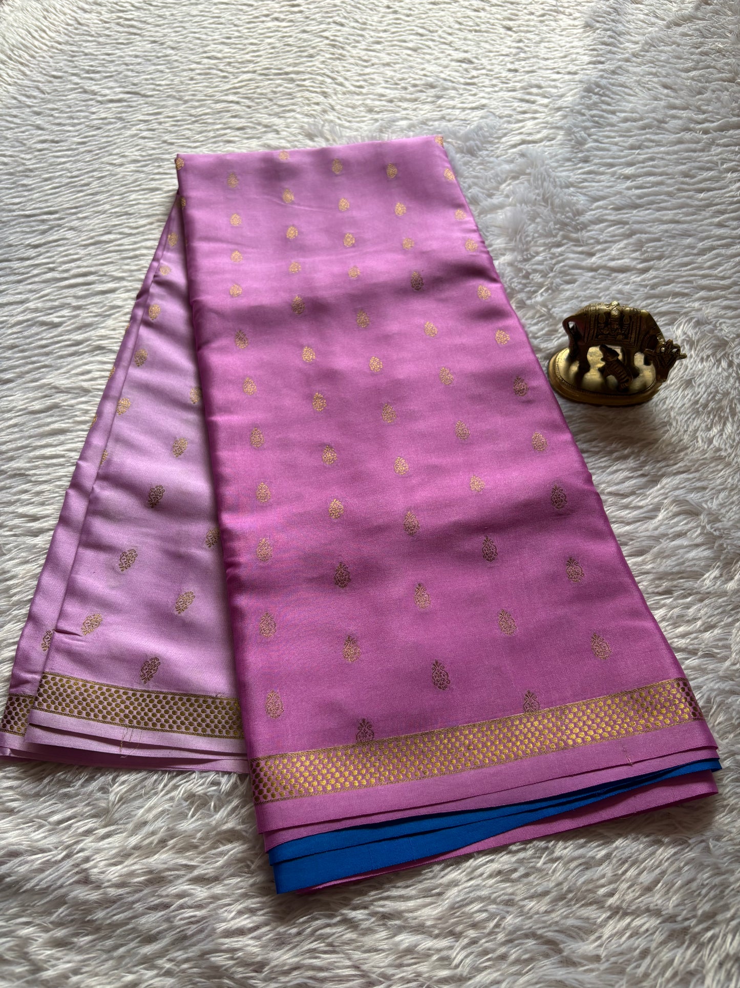 Bhavana (2D) : Rose pink-cobalt blue