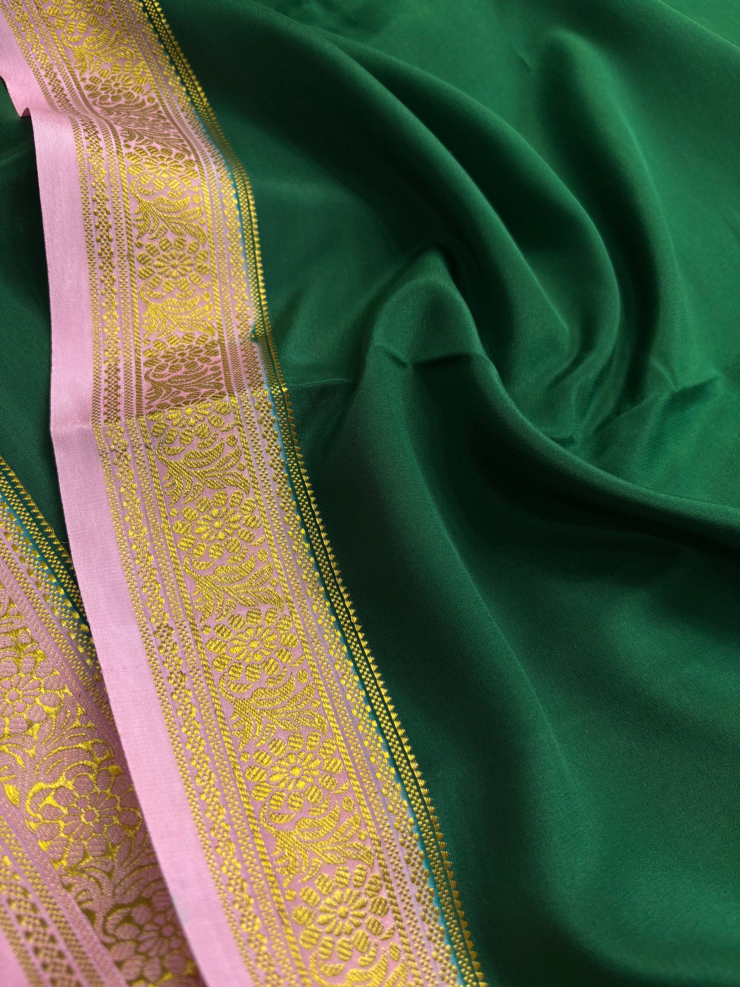 Anagha (2D) : Dark green-baby pink