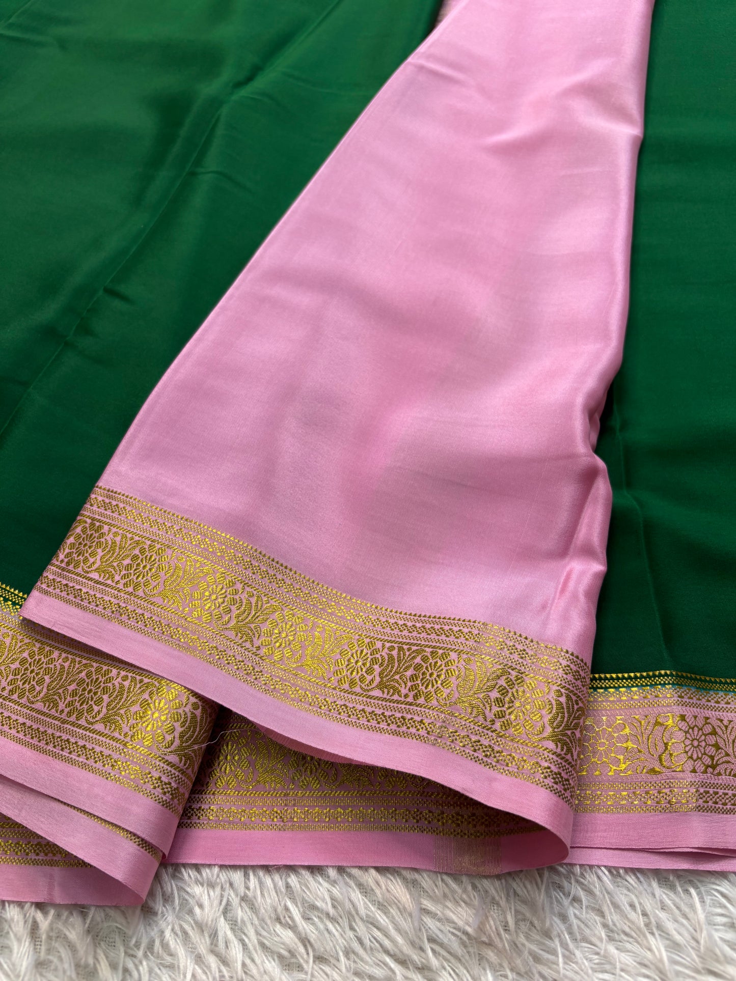 Anagha (2D) : Dark green-baby pink