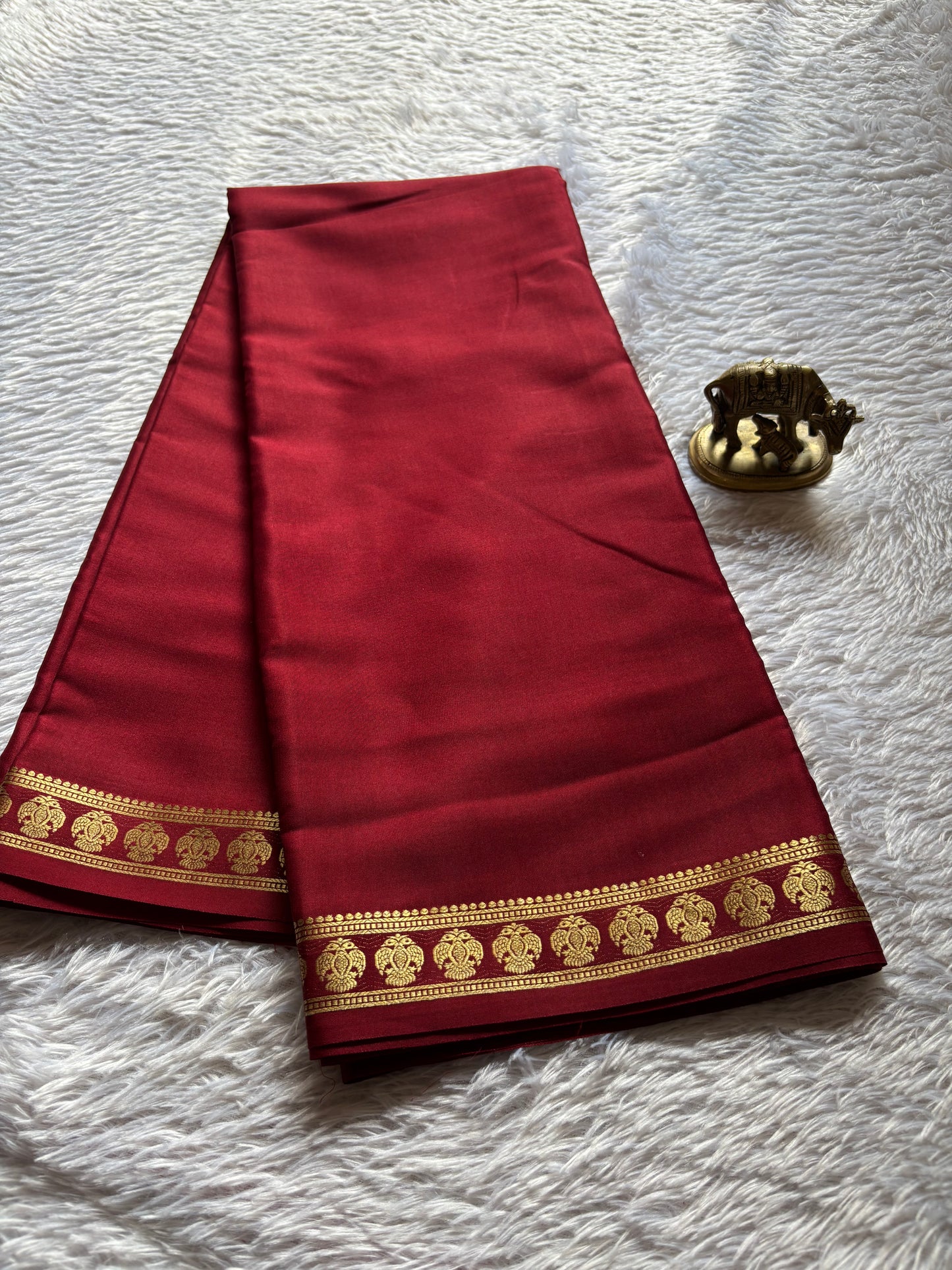 Brunda : Solid Maroon