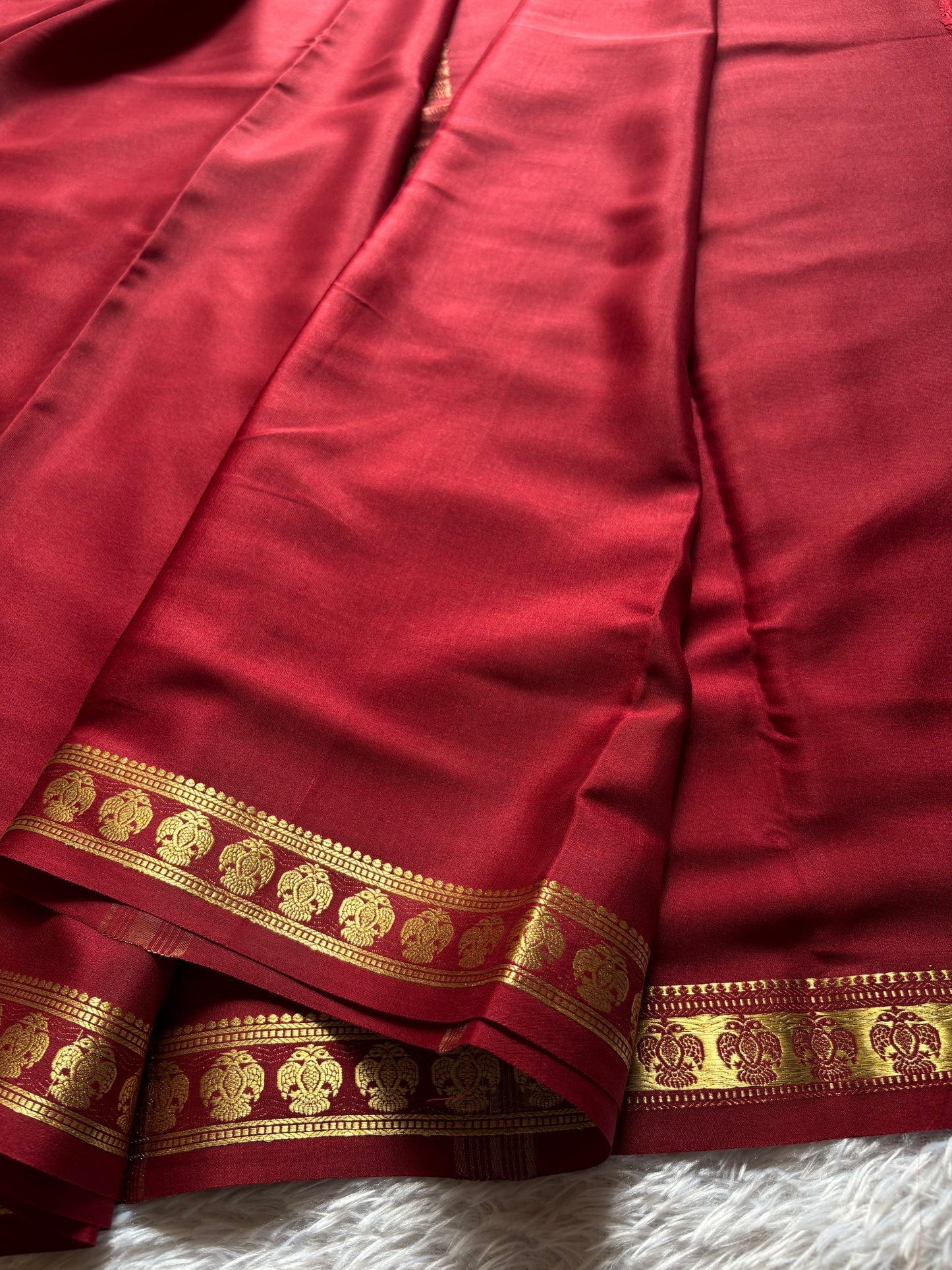 Brunda : Solid Maroon