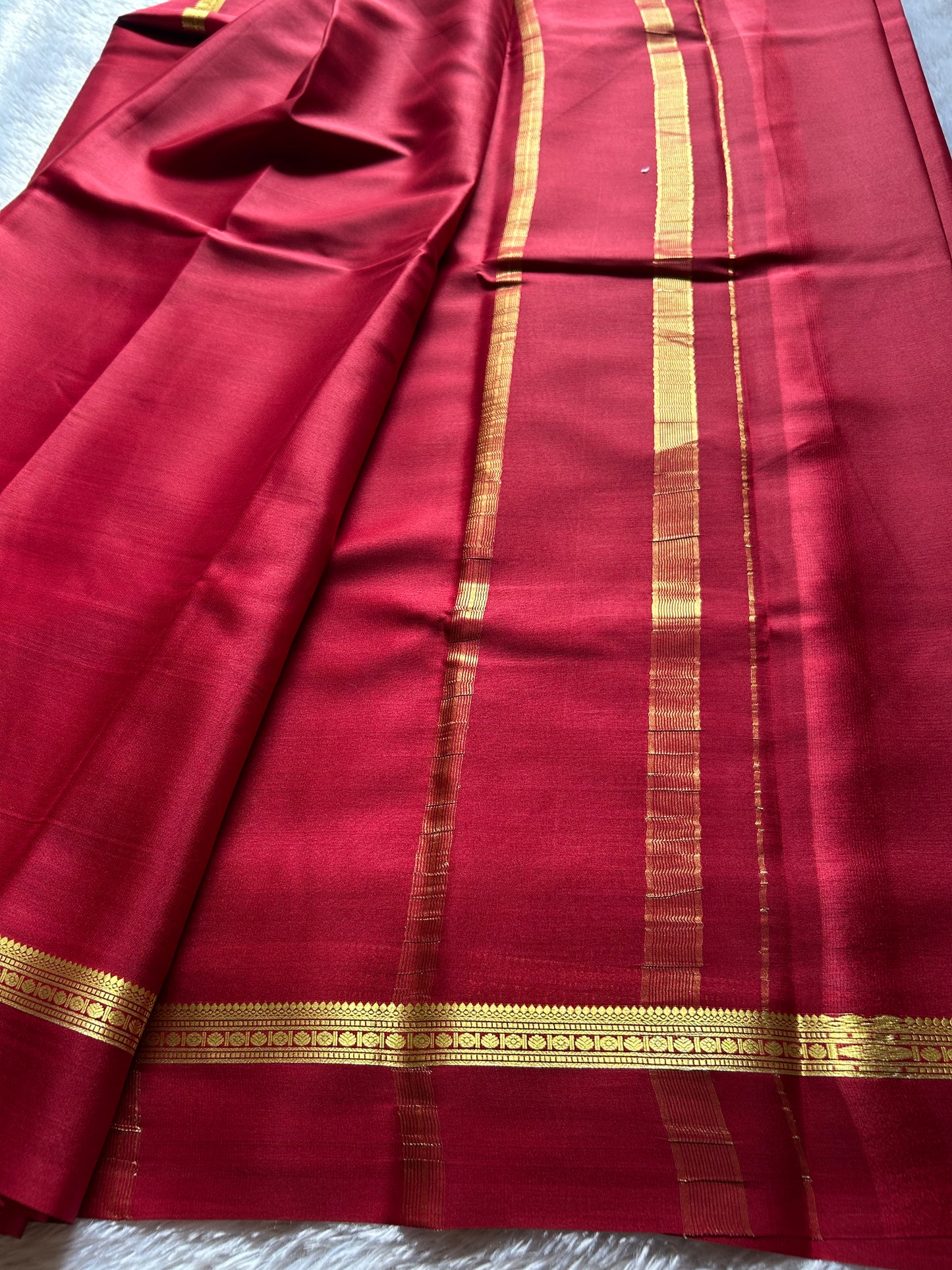 Shambhavi : Dark red