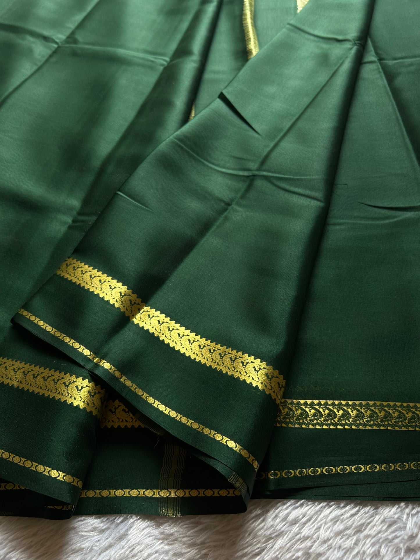 Rachana : Solid Dark green