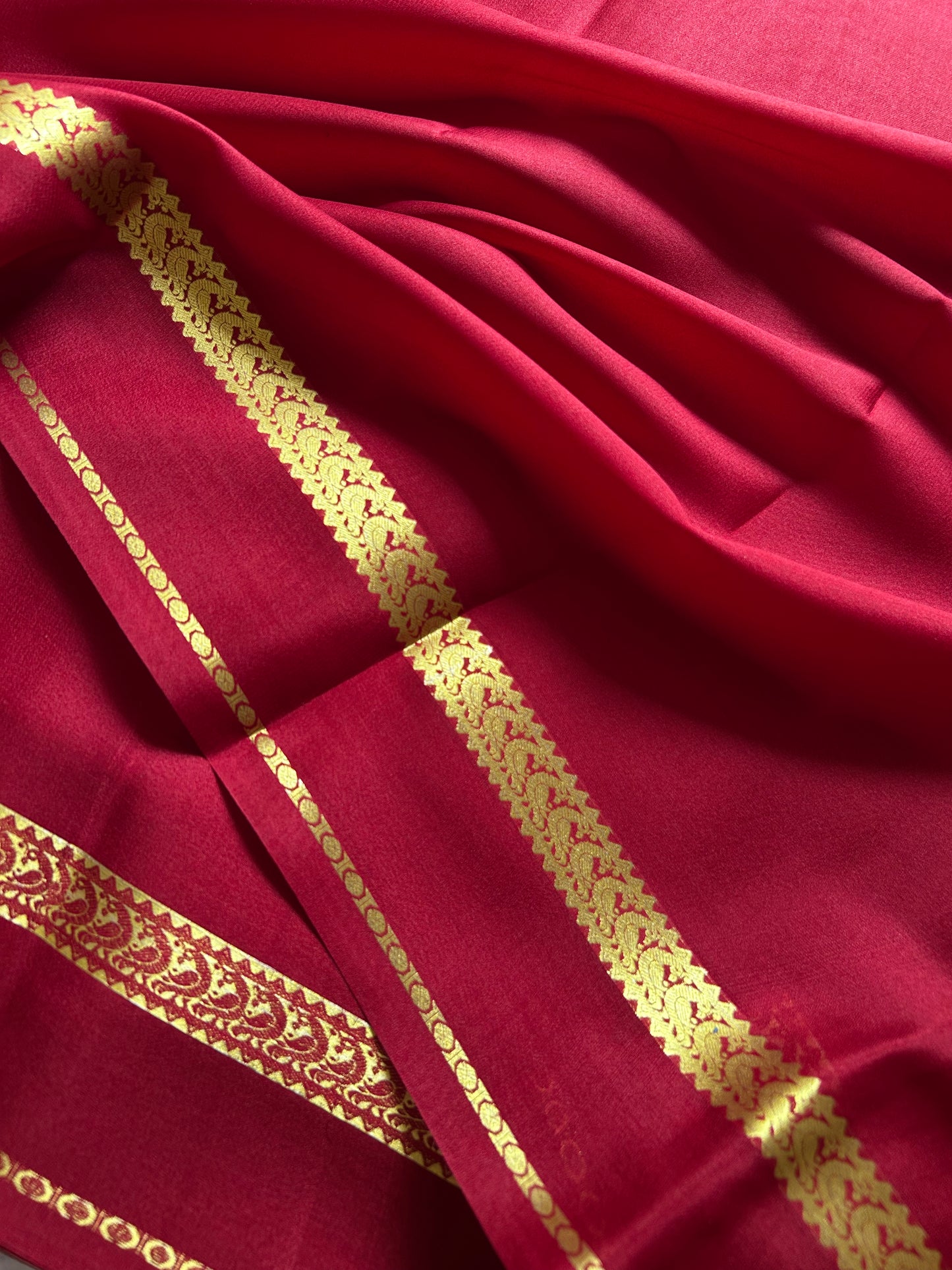 Rachana : Solid Maroon