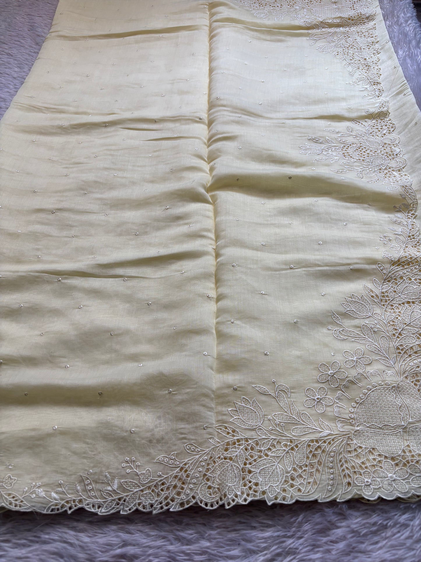 NYD116 : Solid Ivory