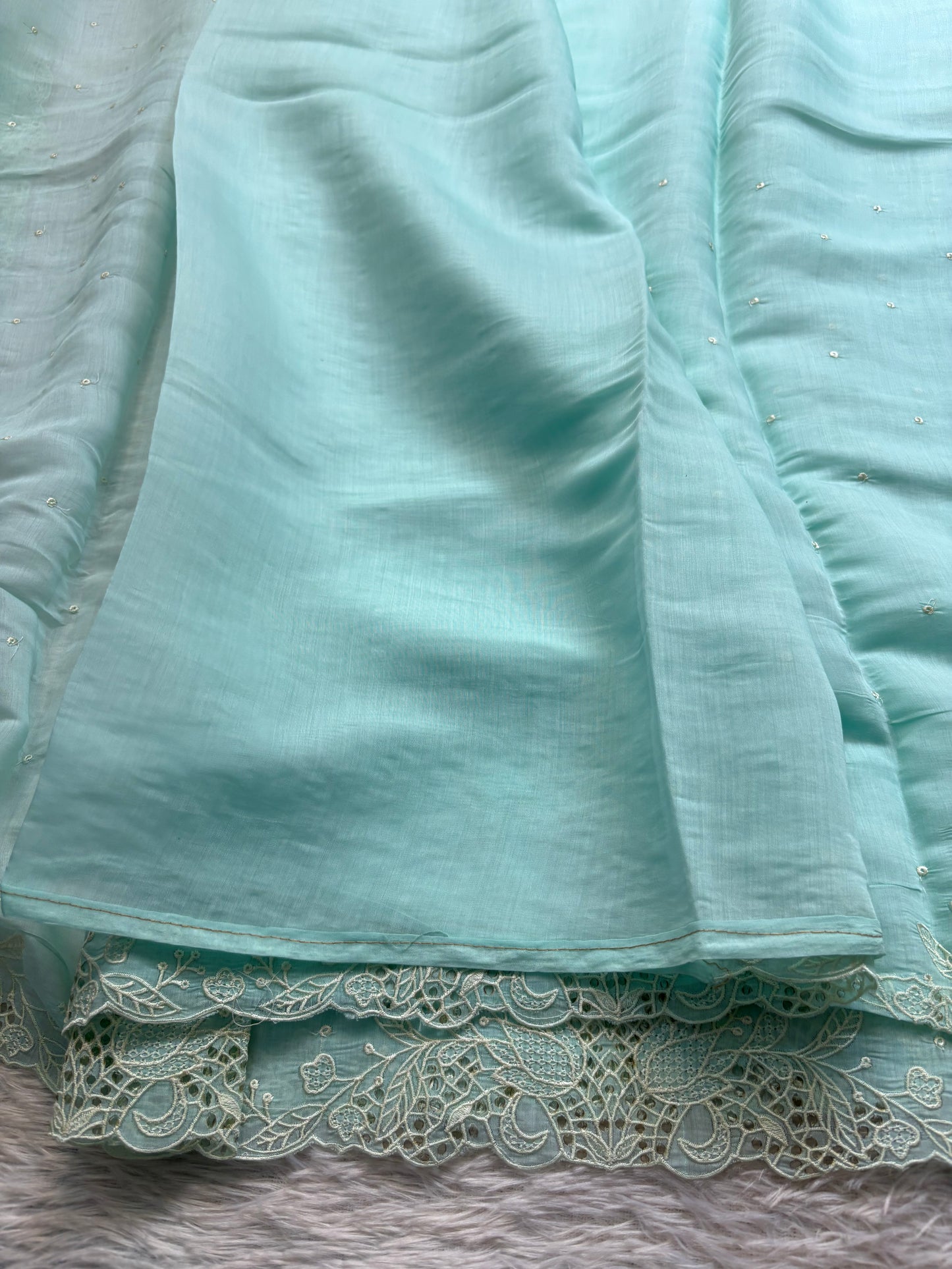 NYD116 : Solid Mint blue