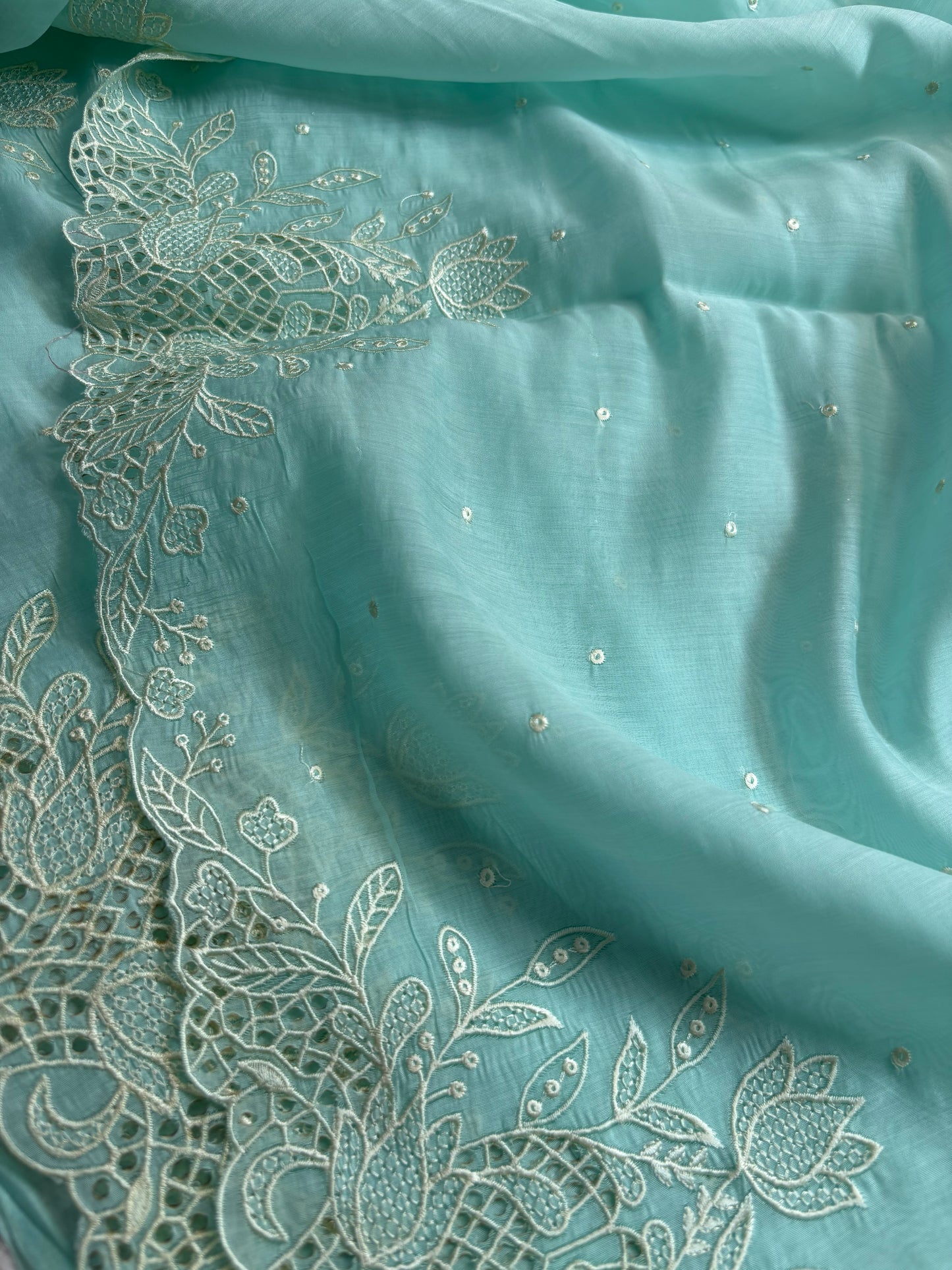 NYD116 : Solid Mint blue