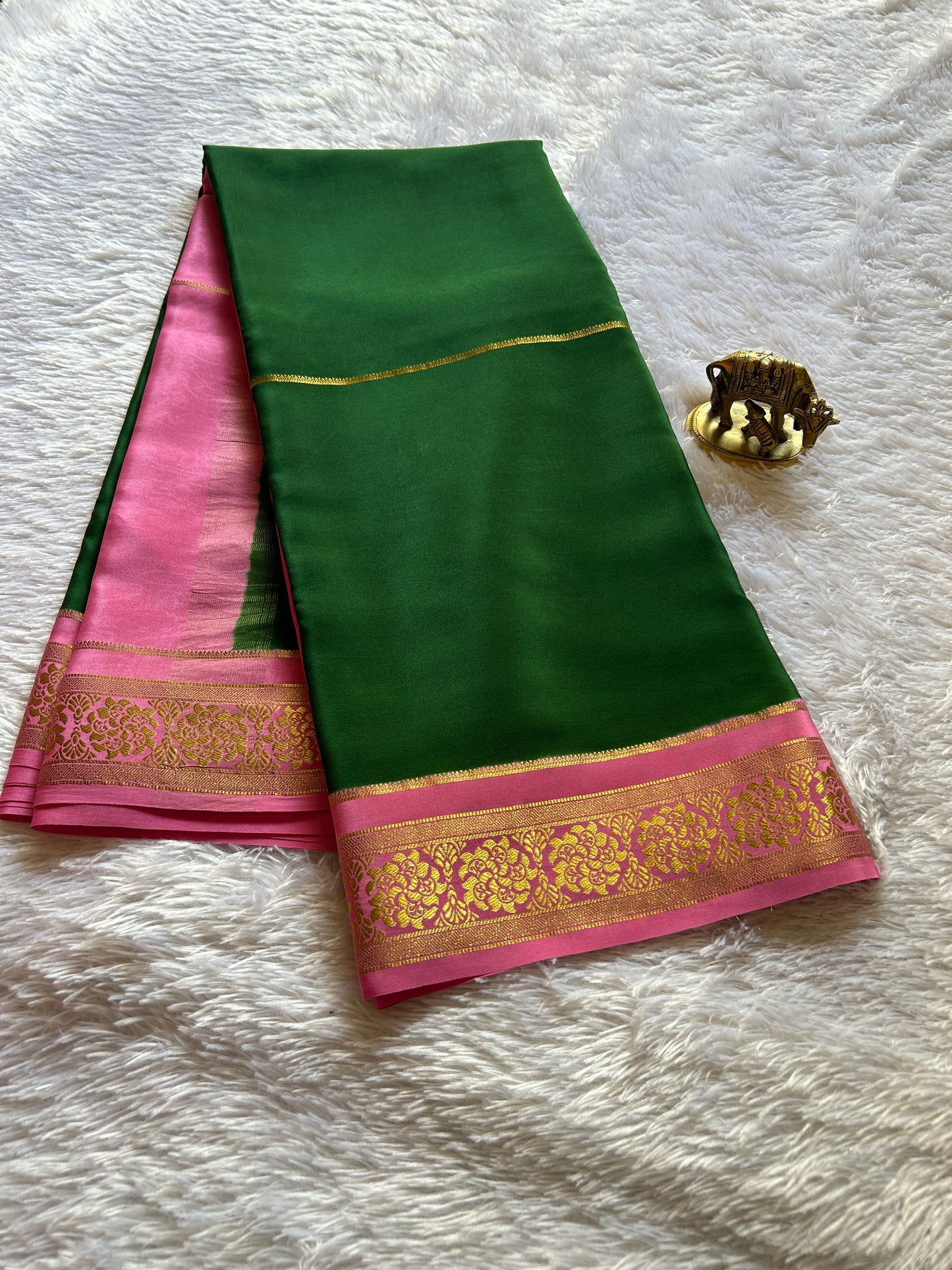 Mandara(2D) : Bottle green-hot pink