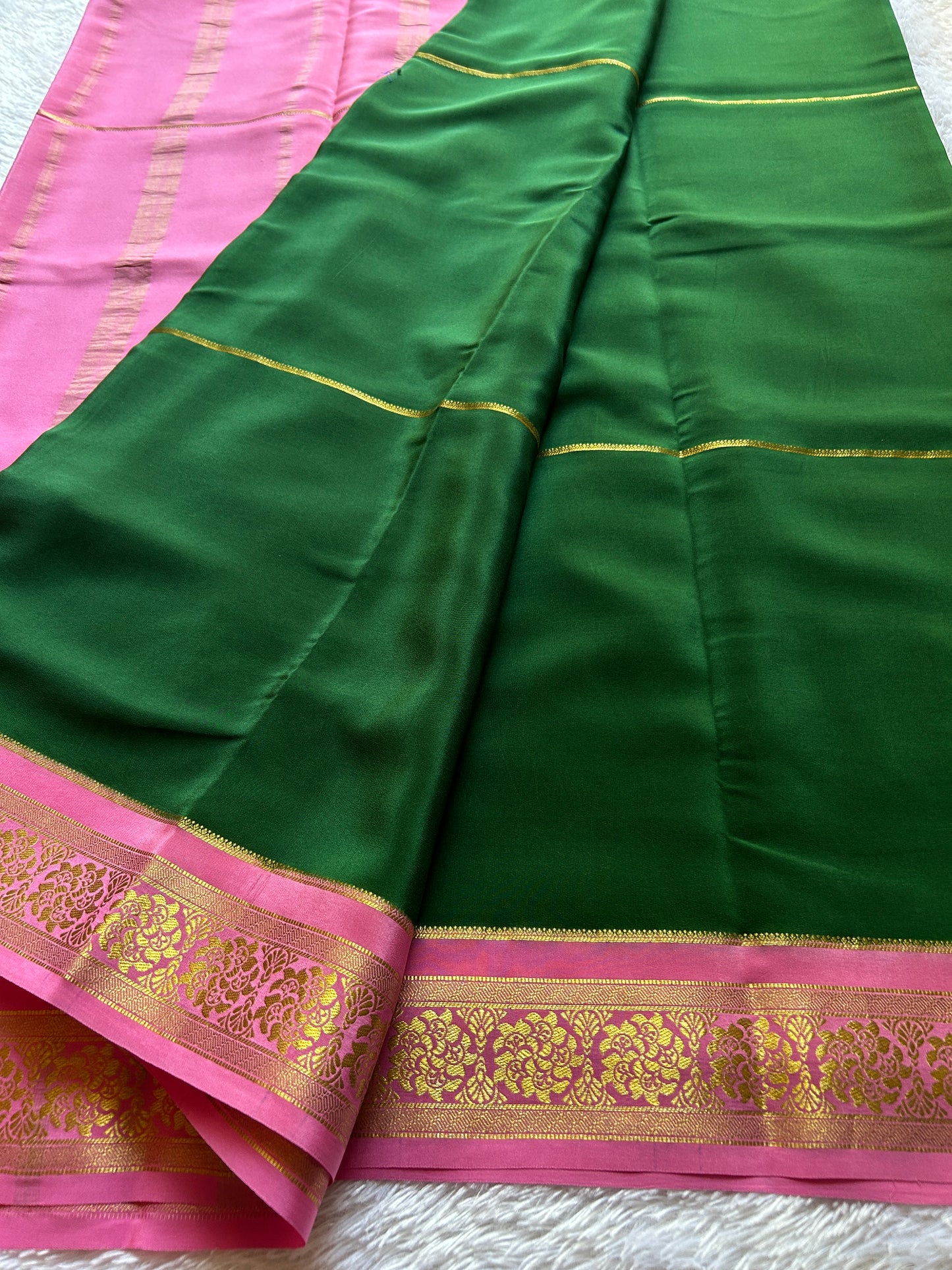 Mandara(2D) : Bottle green-hot pink