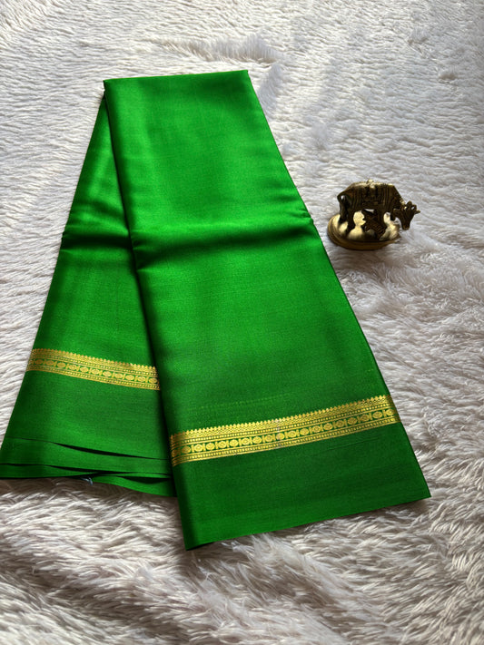 Shambhavi : Solid Parrot green