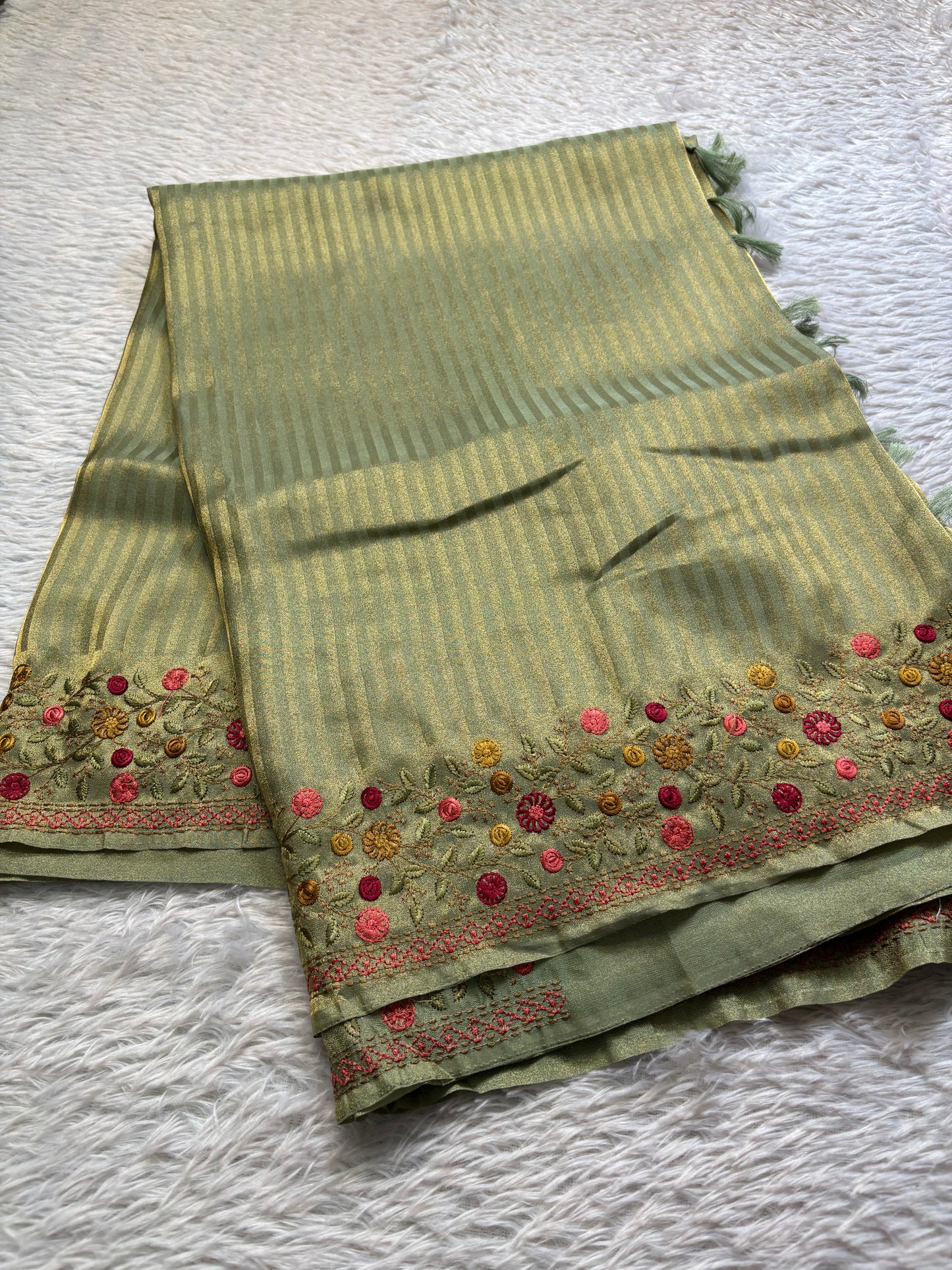 NYD117 : Solid Sage green