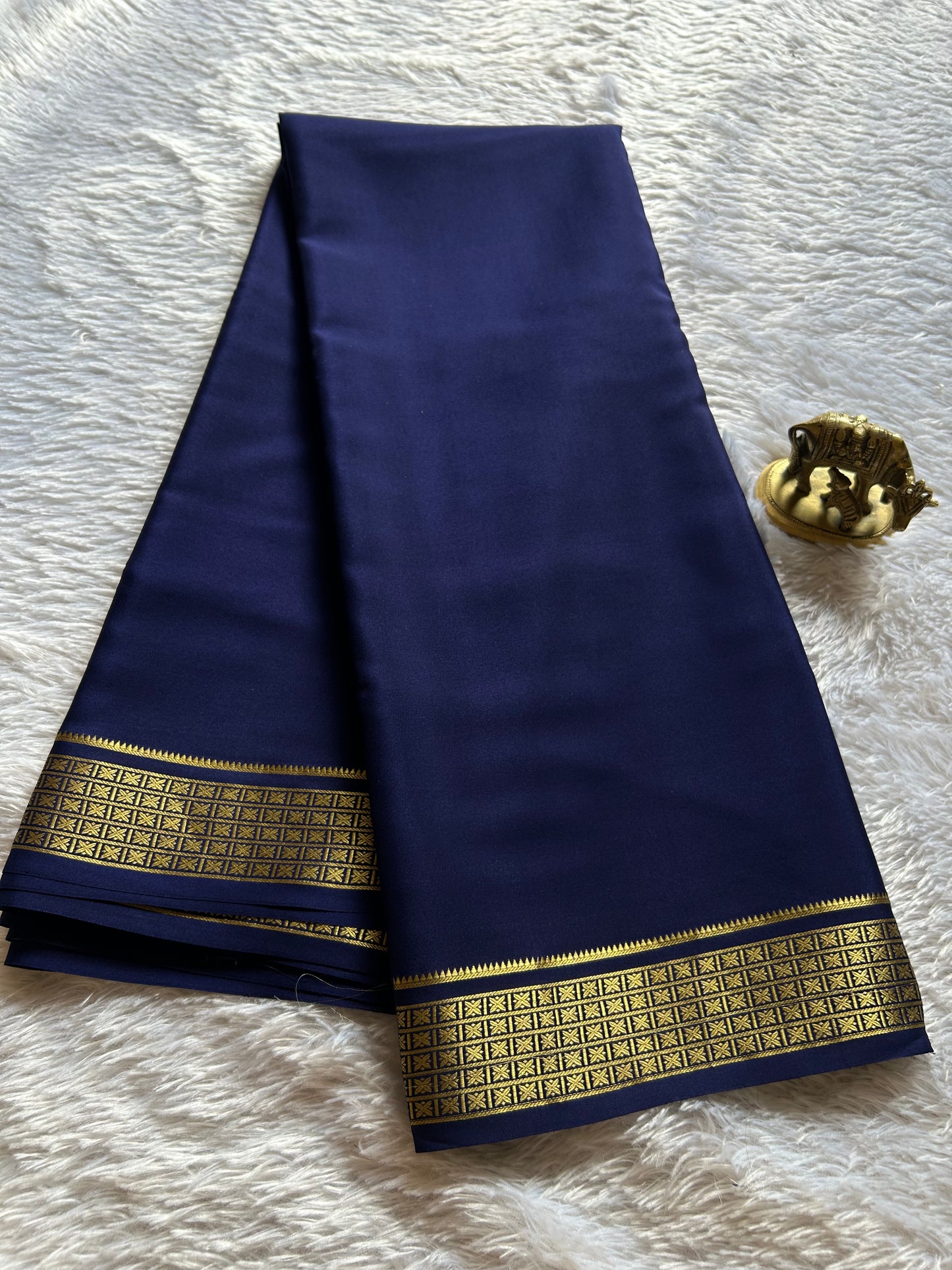 Charvi : Solid Navy blue