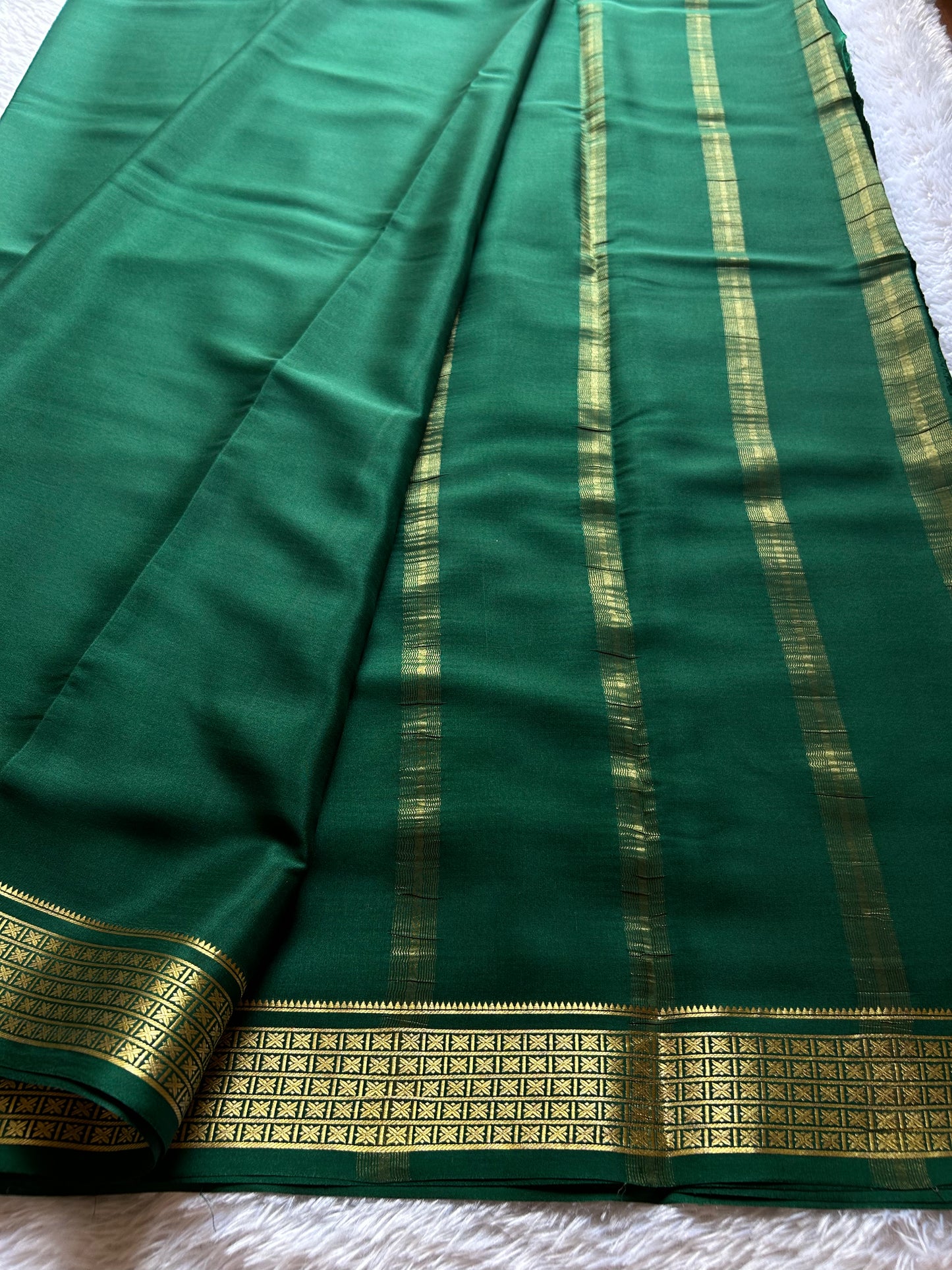 Charvi : Solid Dark green