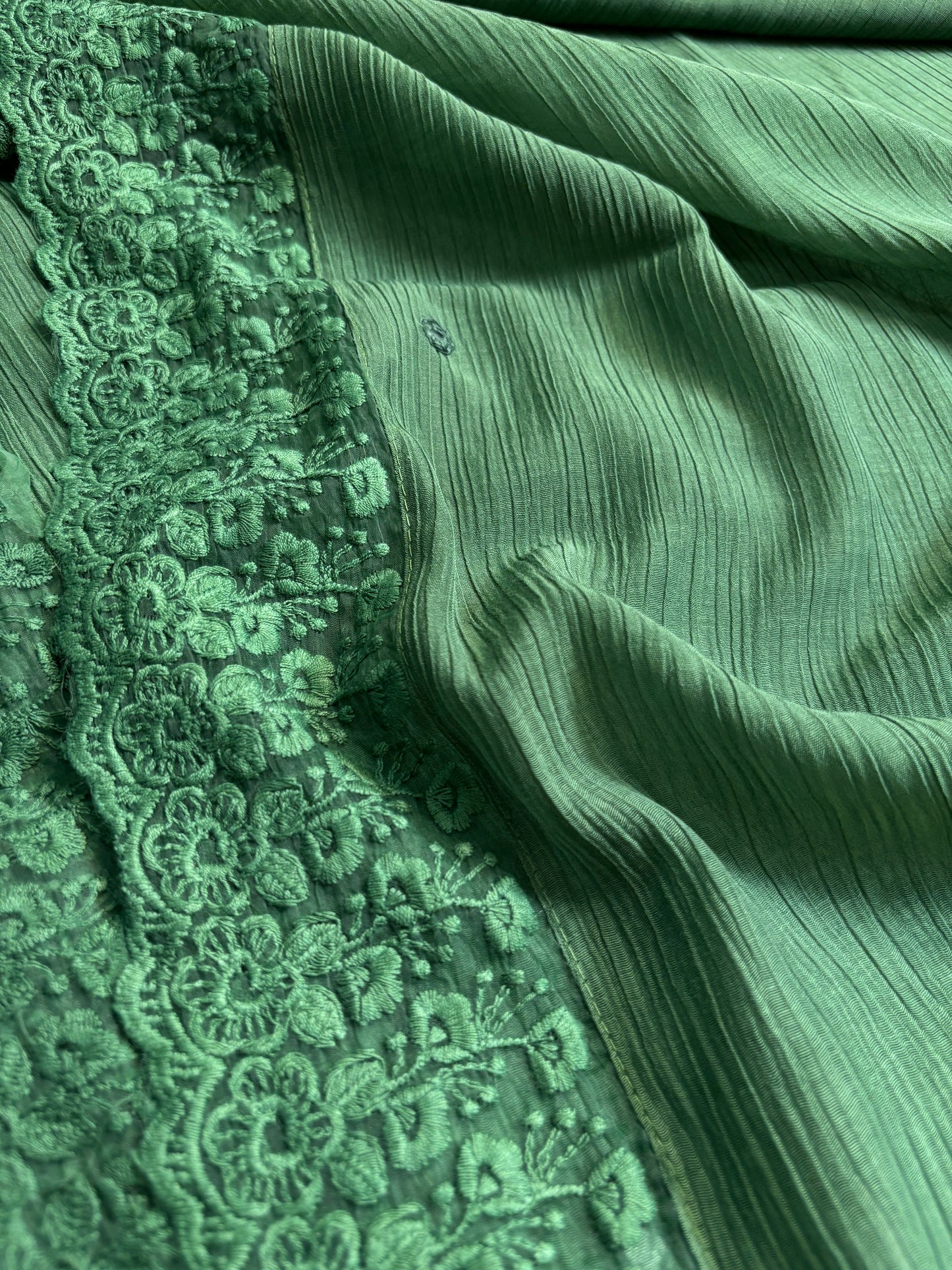NYD118 : Solid Dark mint green