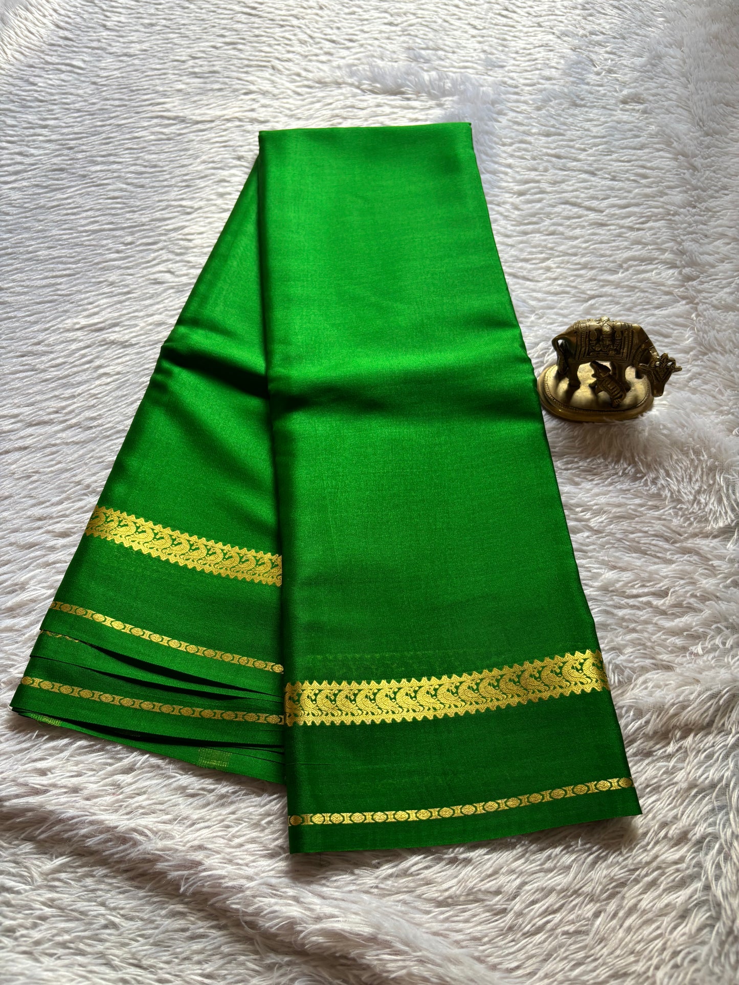 Rachana : Solid Parrot green