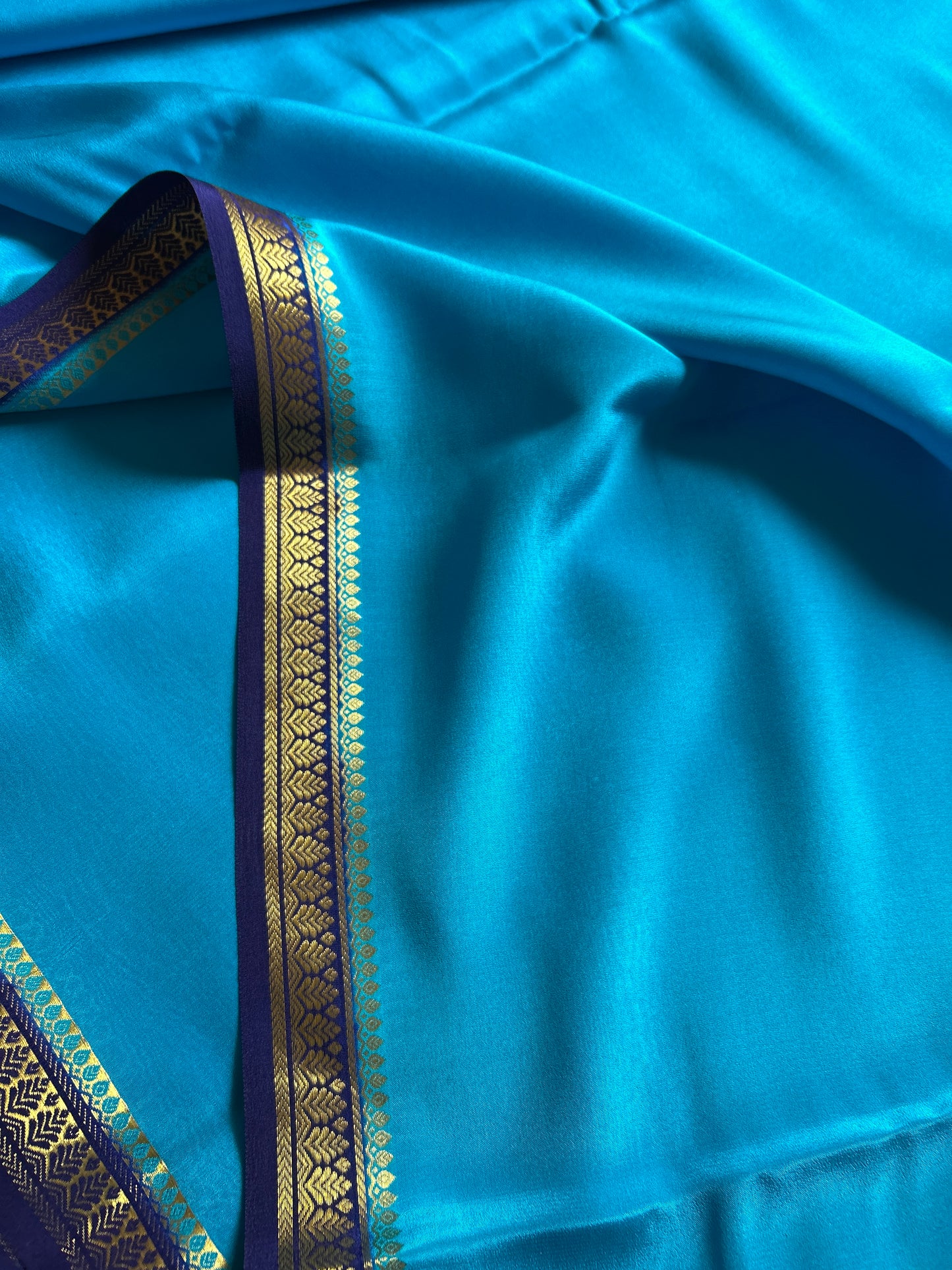 Jyothi (2D) : Ananda blue-navy blue