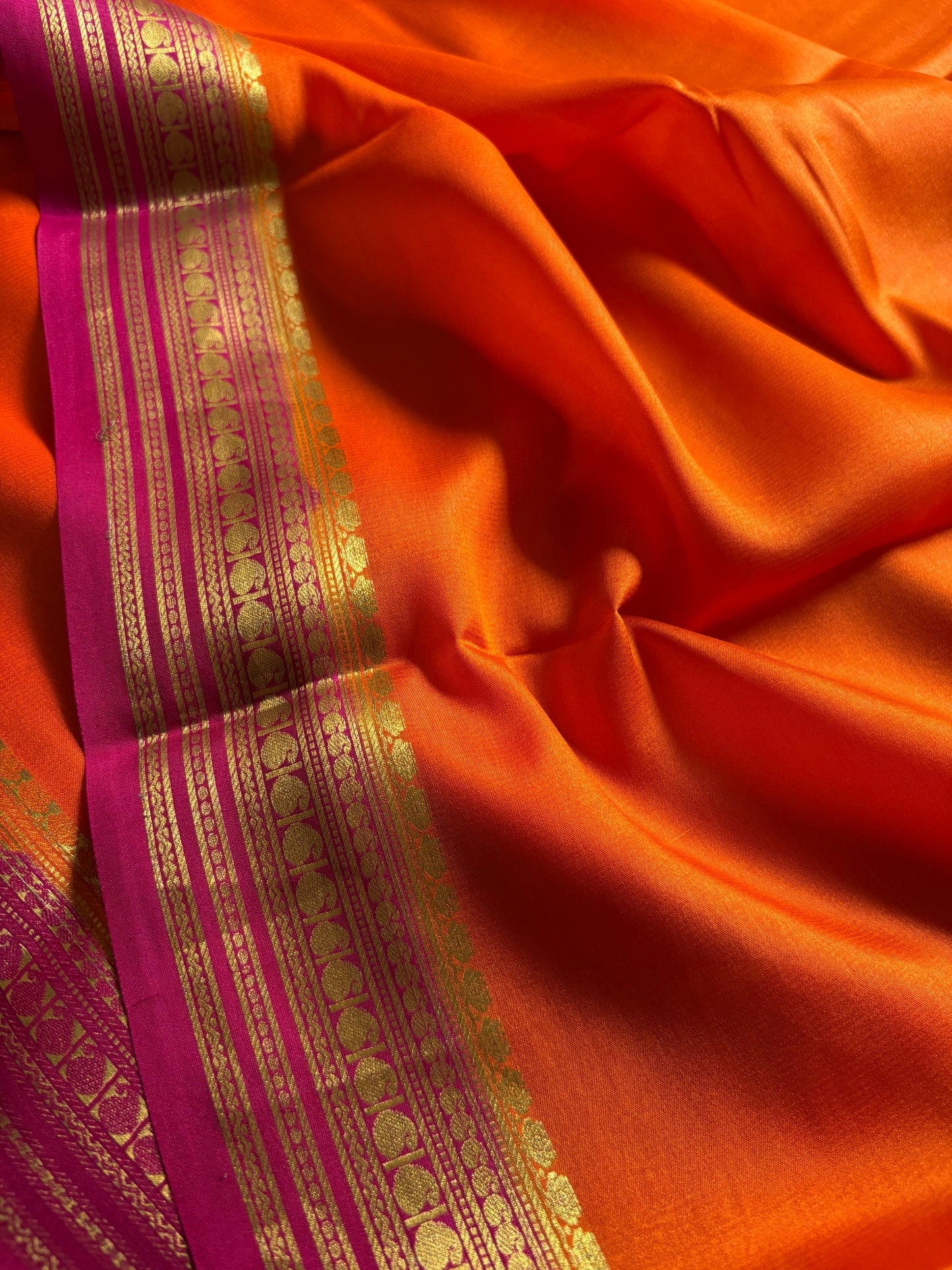 Swara (2D) : Orange-pink