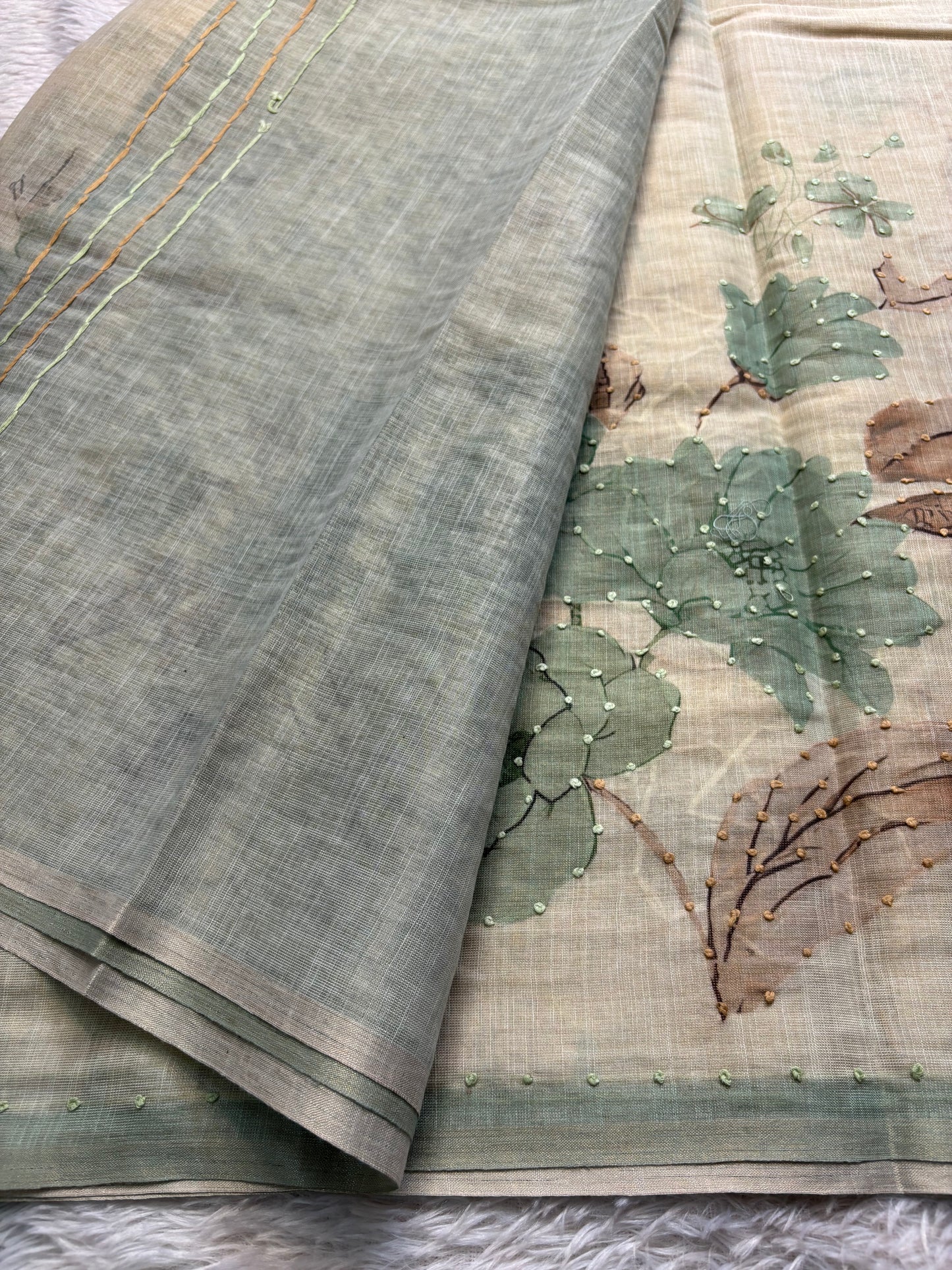NYD120 (2D) : Off white-mint green