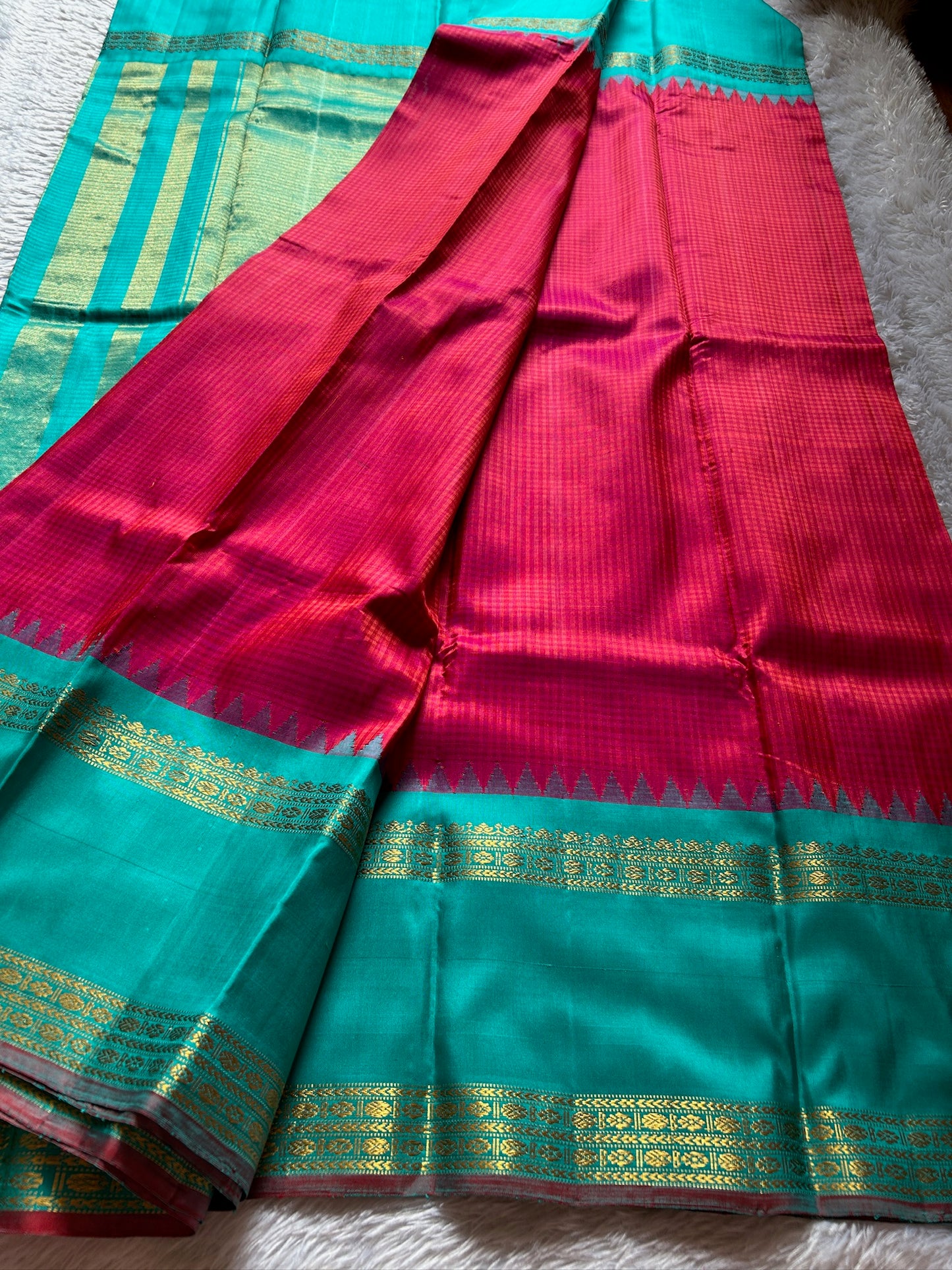Red-blue Kancheepuram silk