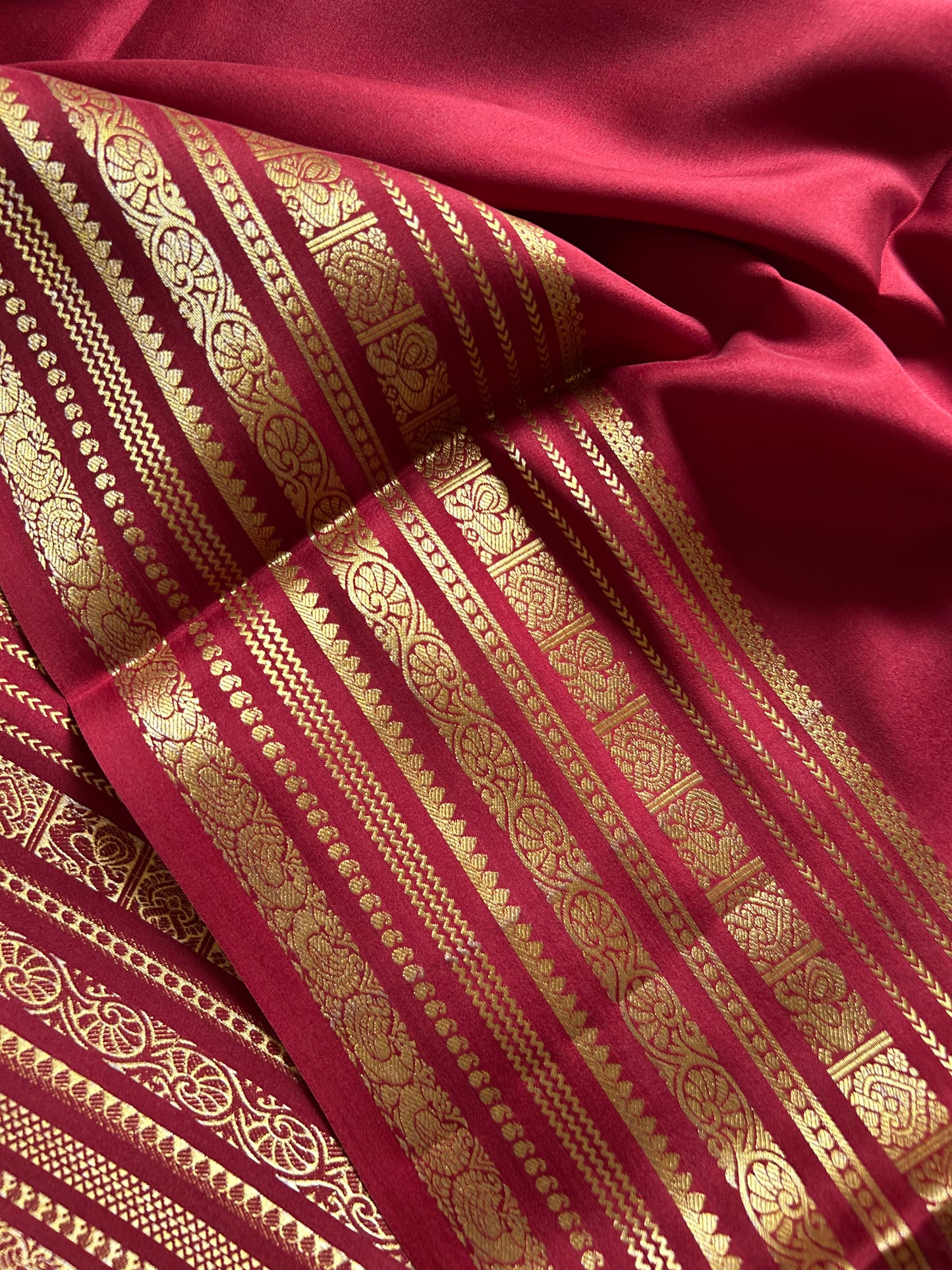 Kalpana : Solid Maroon