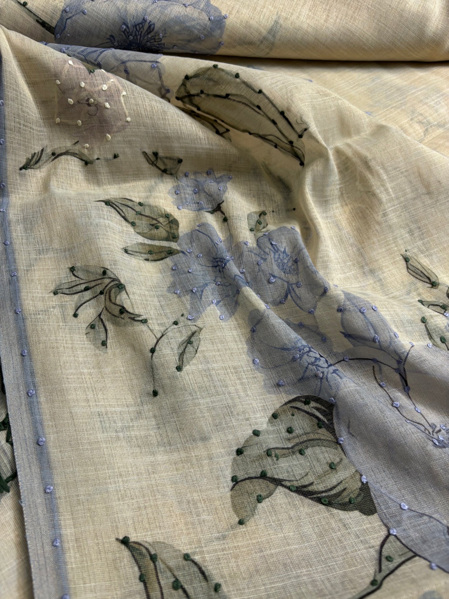 NYD120 (2D) : Off white-pastel dark blue