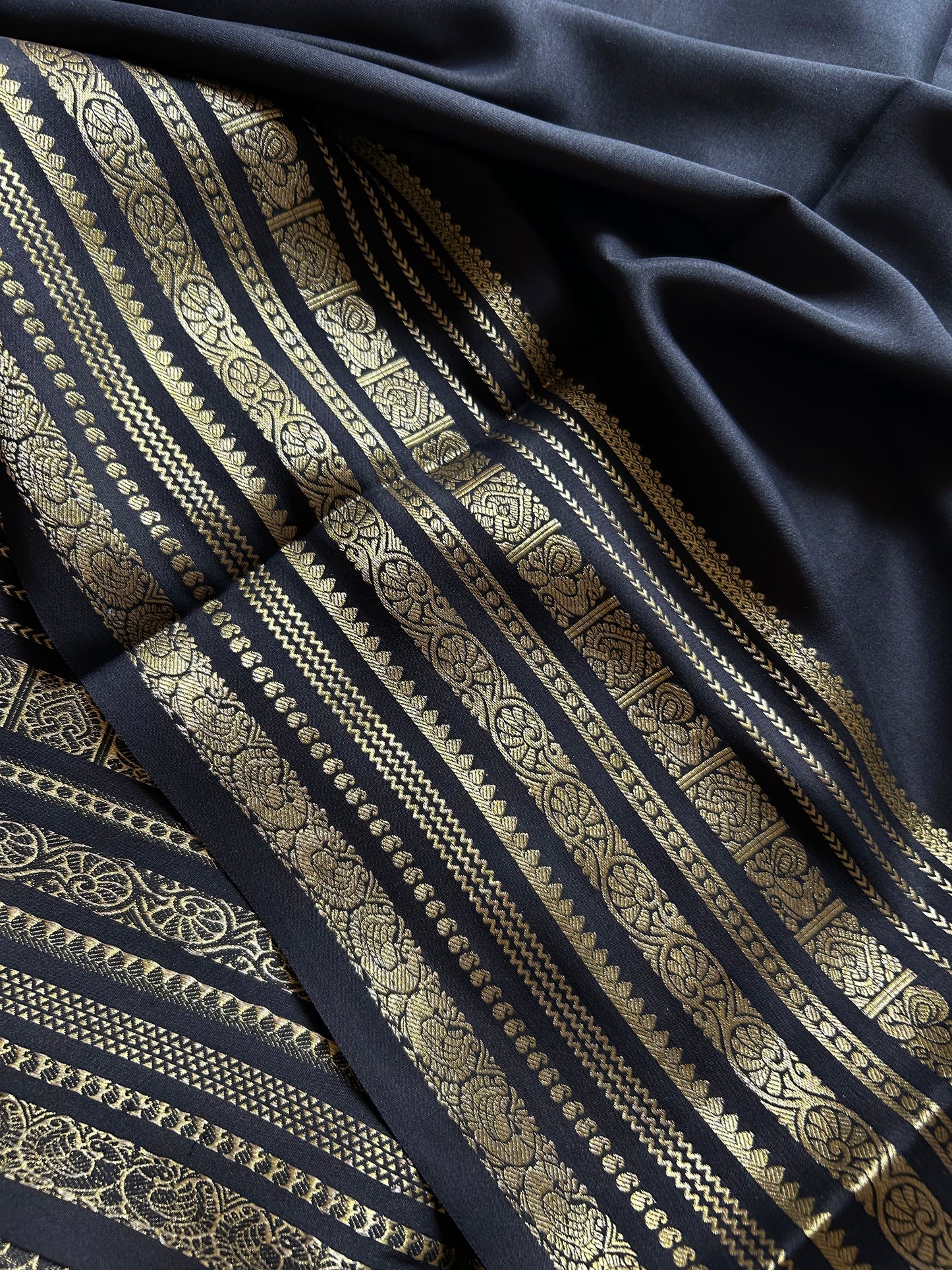 Kalpana : Solid Black