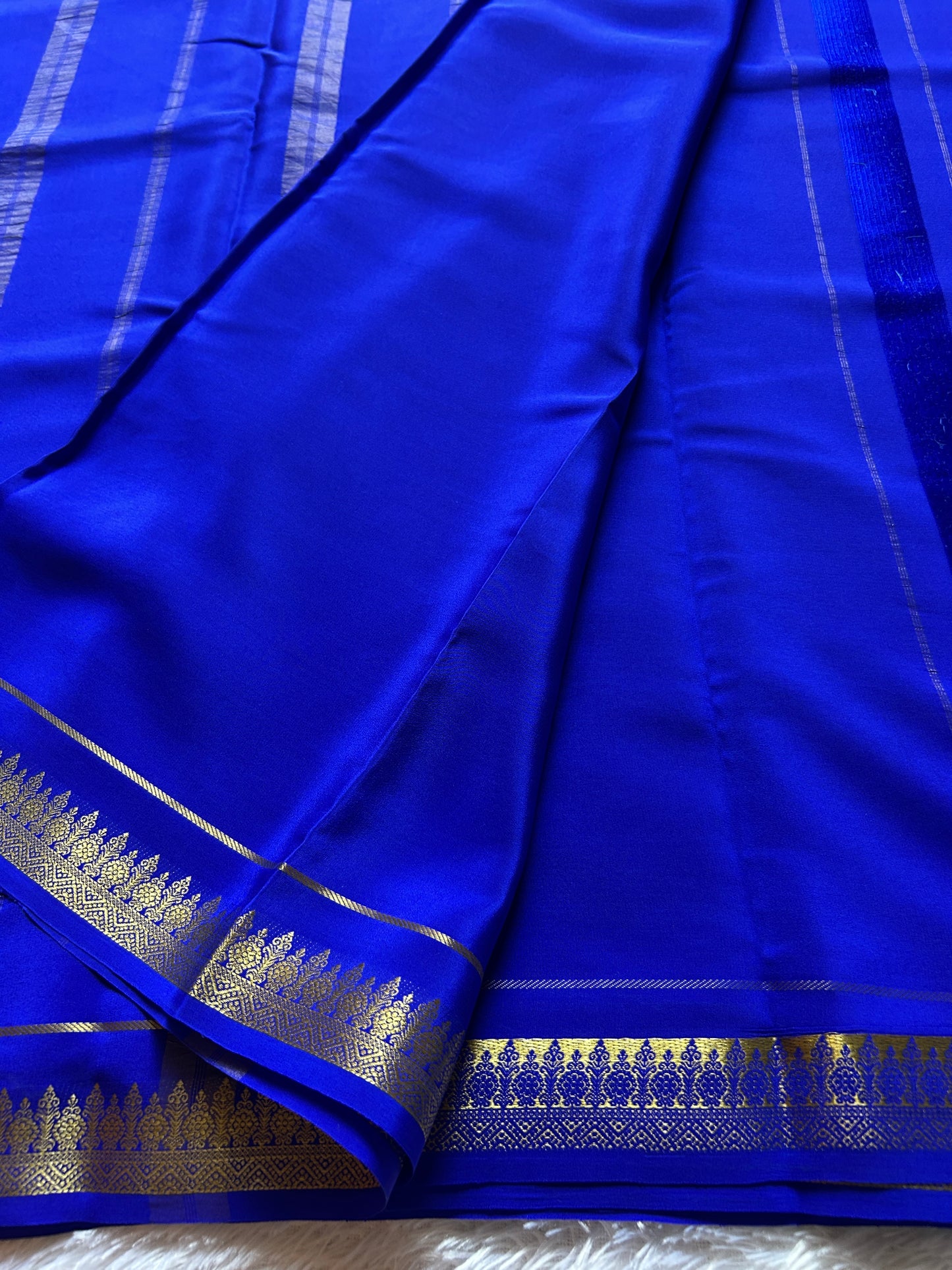 Kanaka : Solid Royal blue