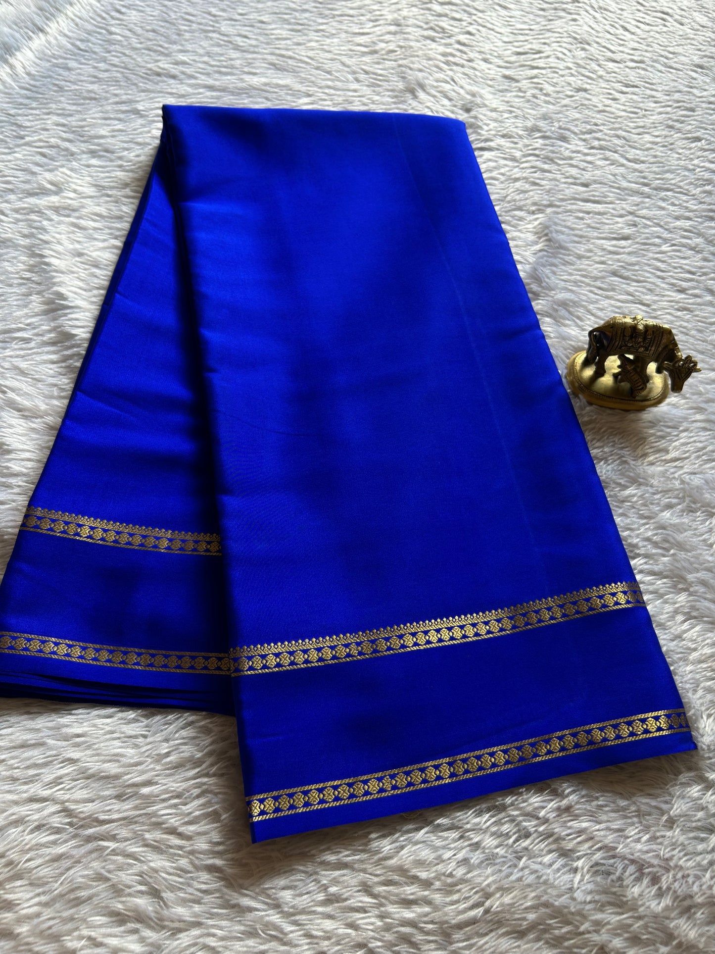 Shakthi : Solid Royal blue