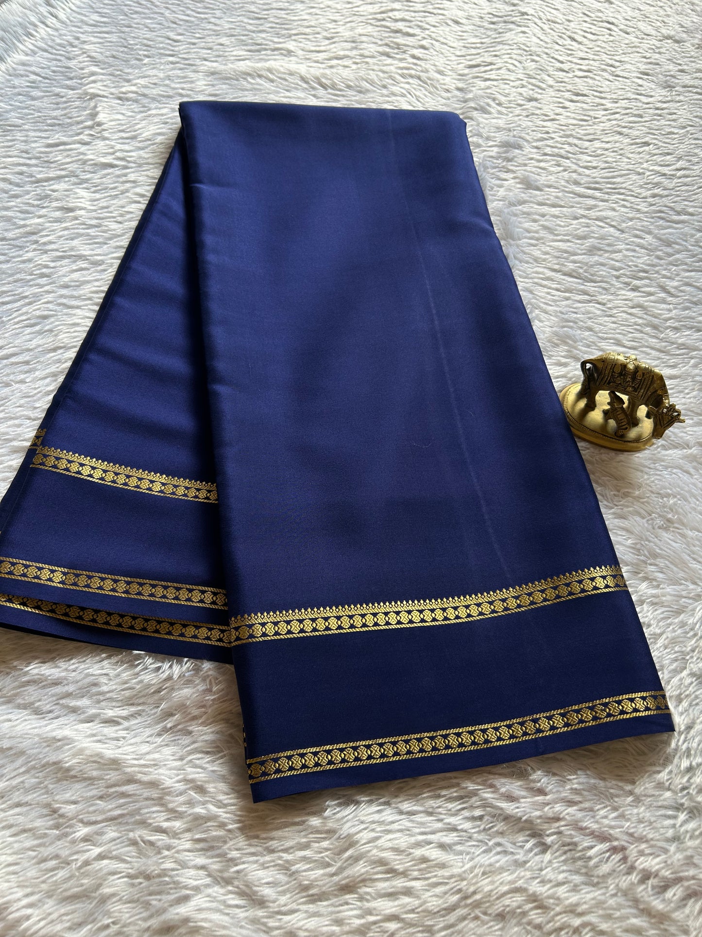Shakthi : Solid Navy blue