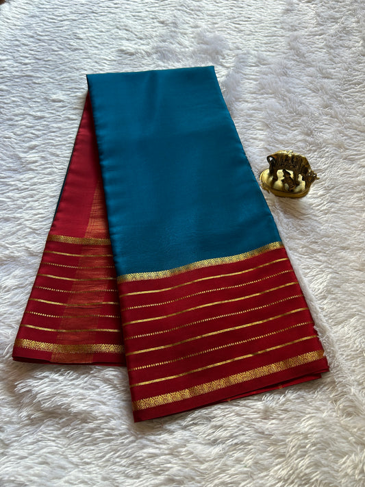 Navami (2D) : Bright royal blue-red