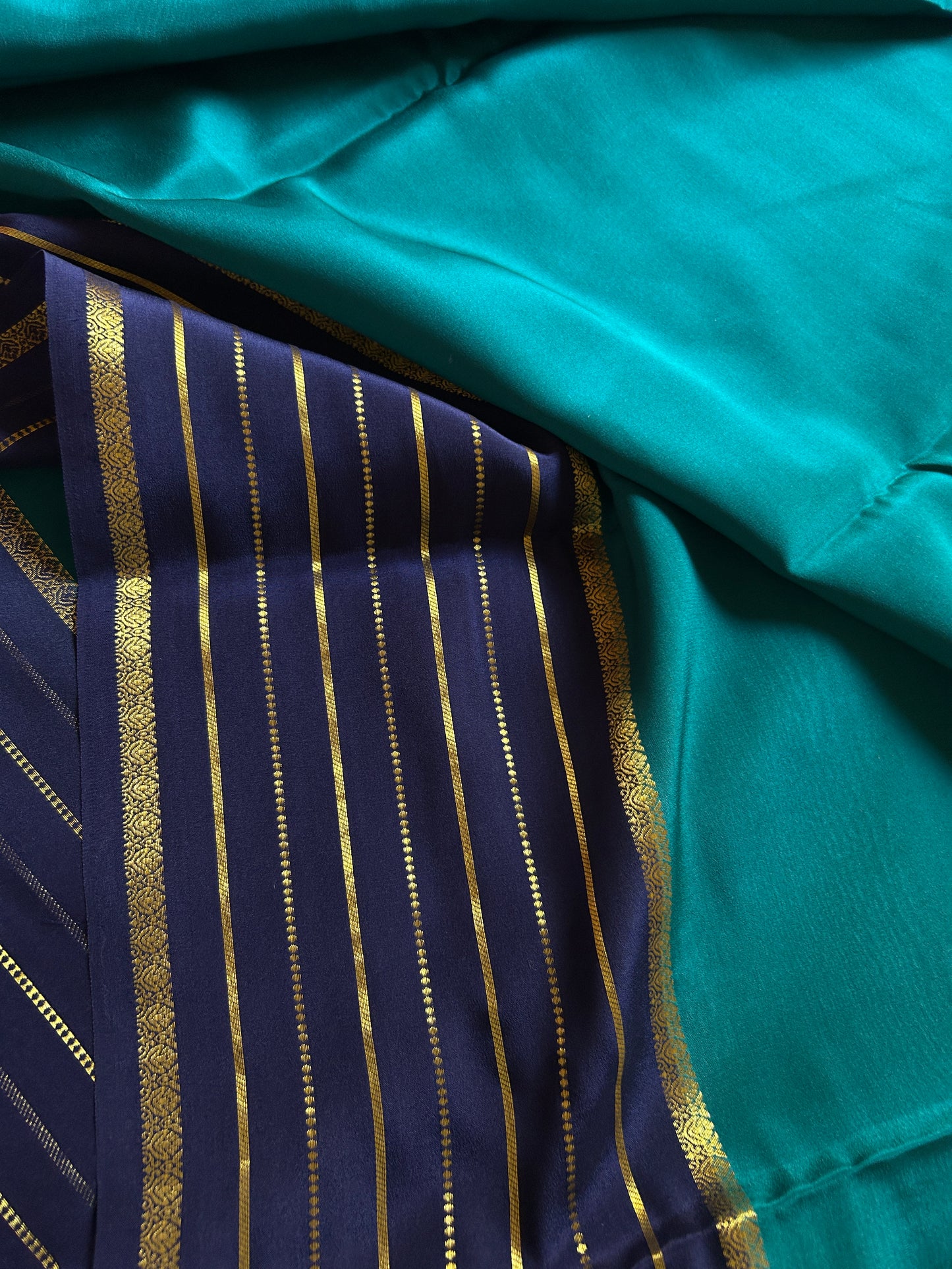 Navami (2D) : Ananda blue-navy blue