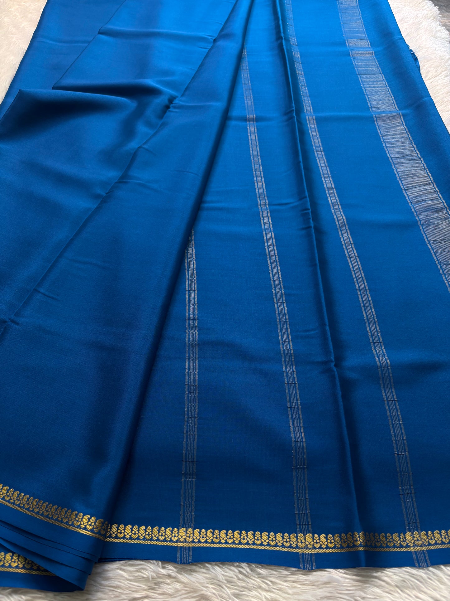 Nitya : Solid Prussian blue