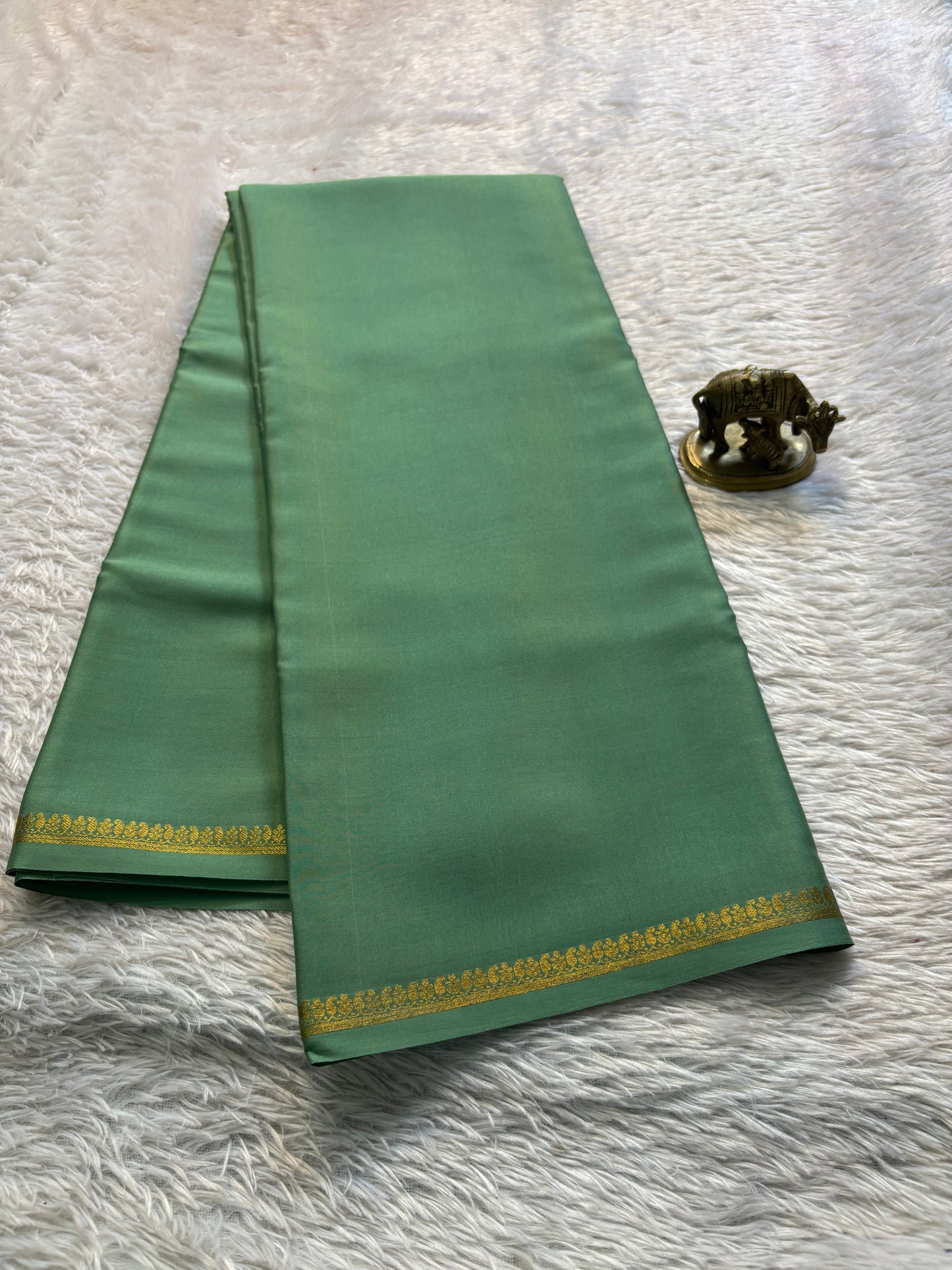 Vandana : Solid Dark Sage green