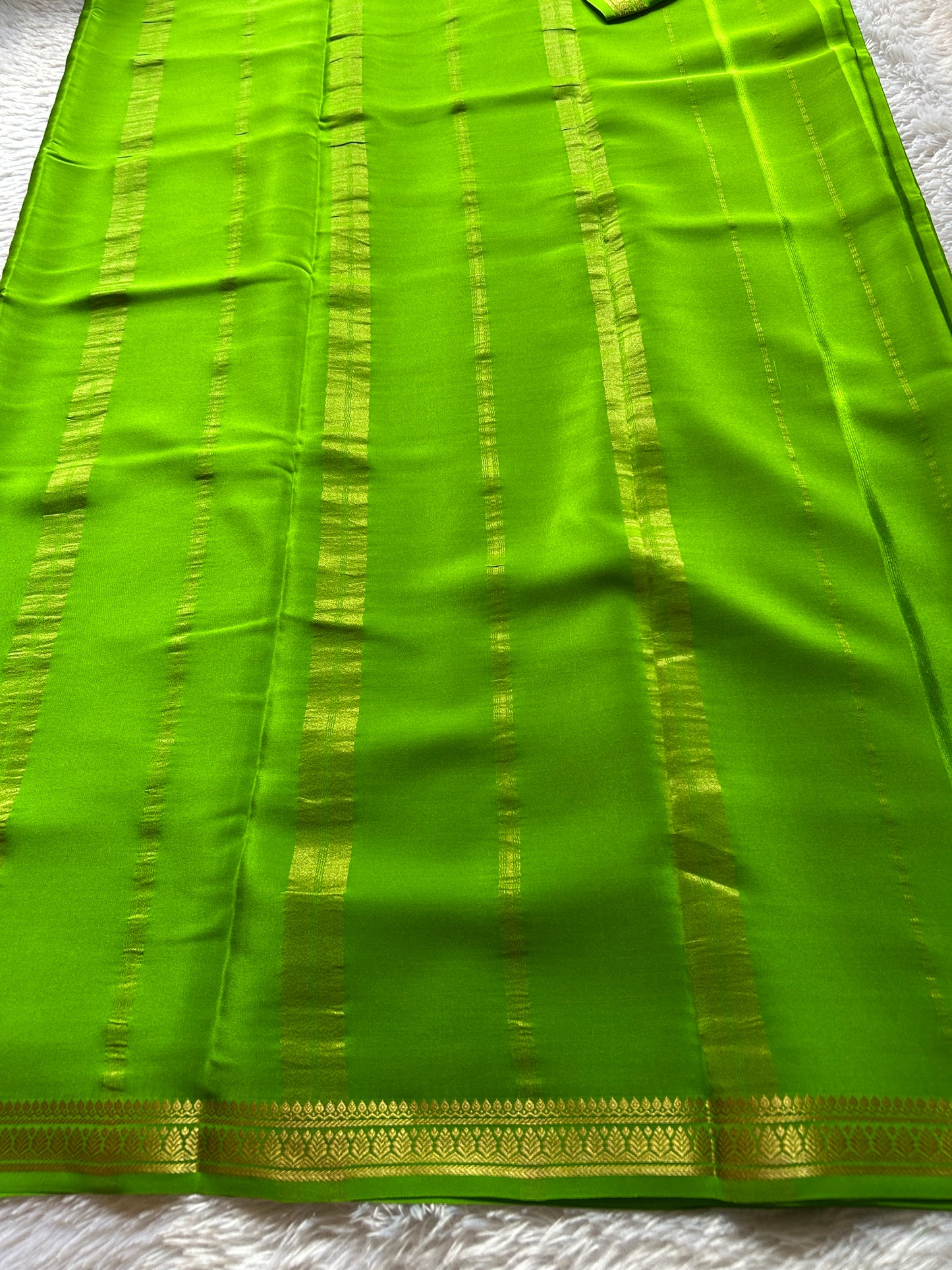 Jyothi : Solid Lime green
