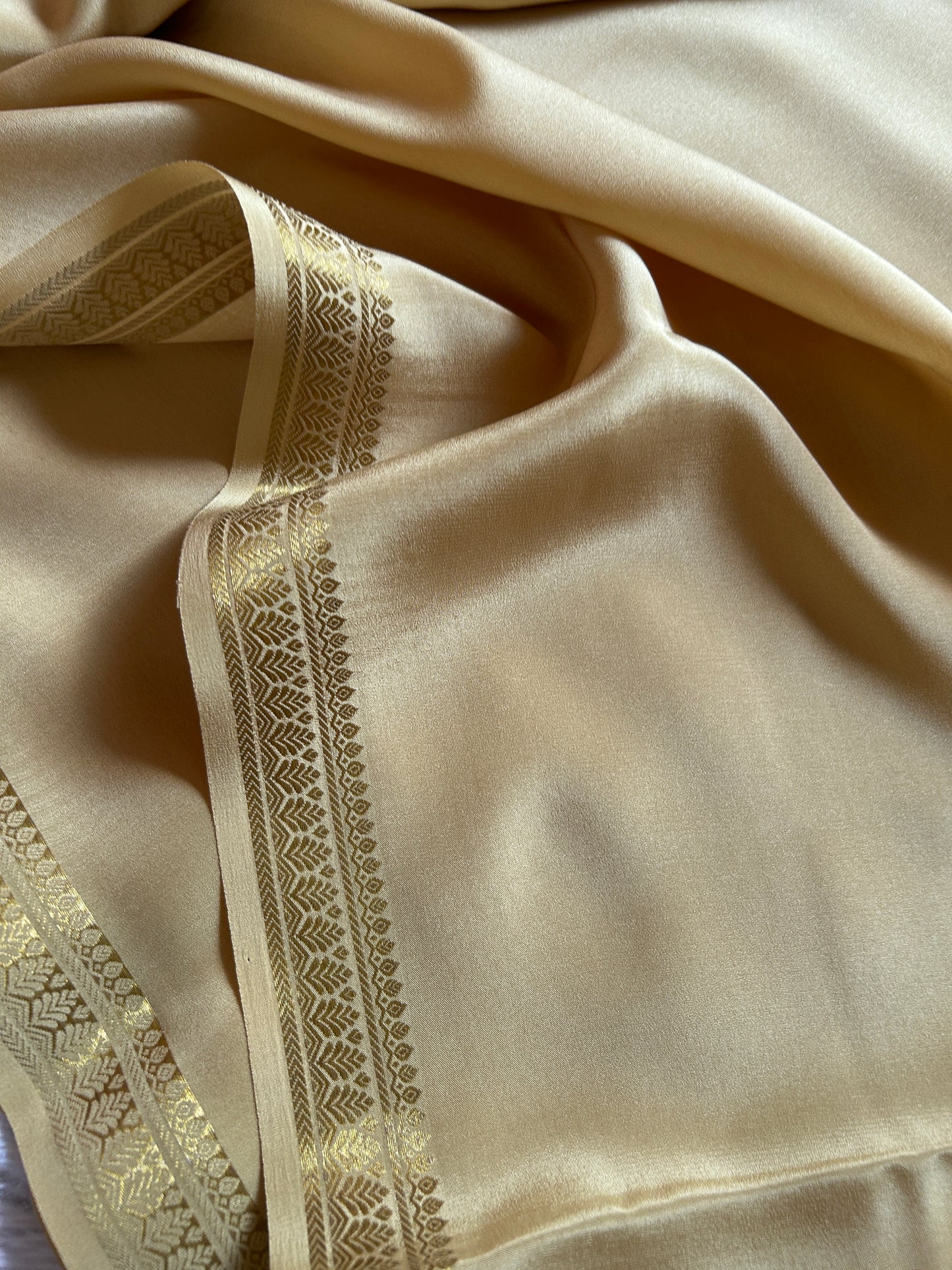 Jyothi : Solid Beige