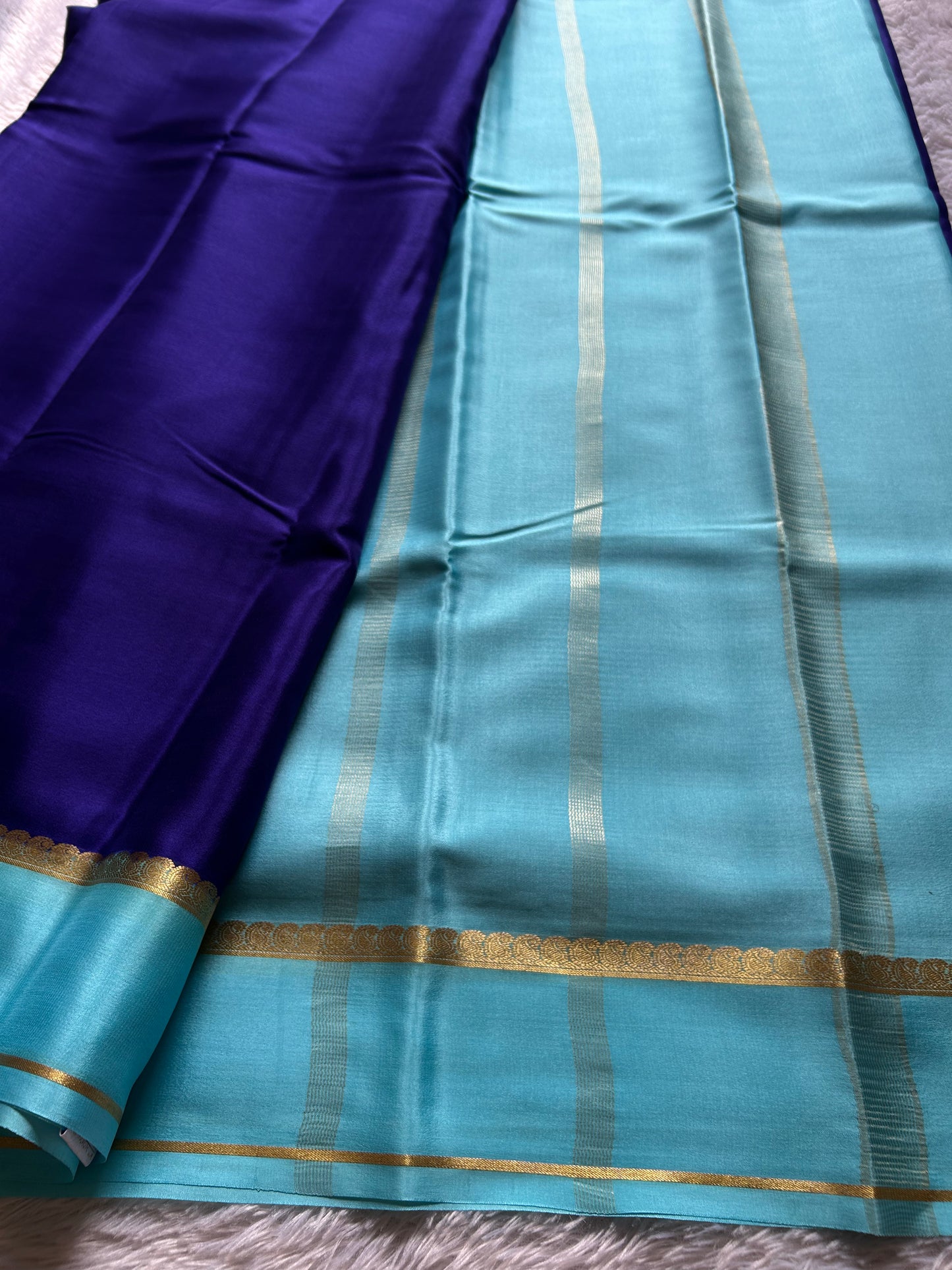 Mala (2D) : Royal blue-sky blue